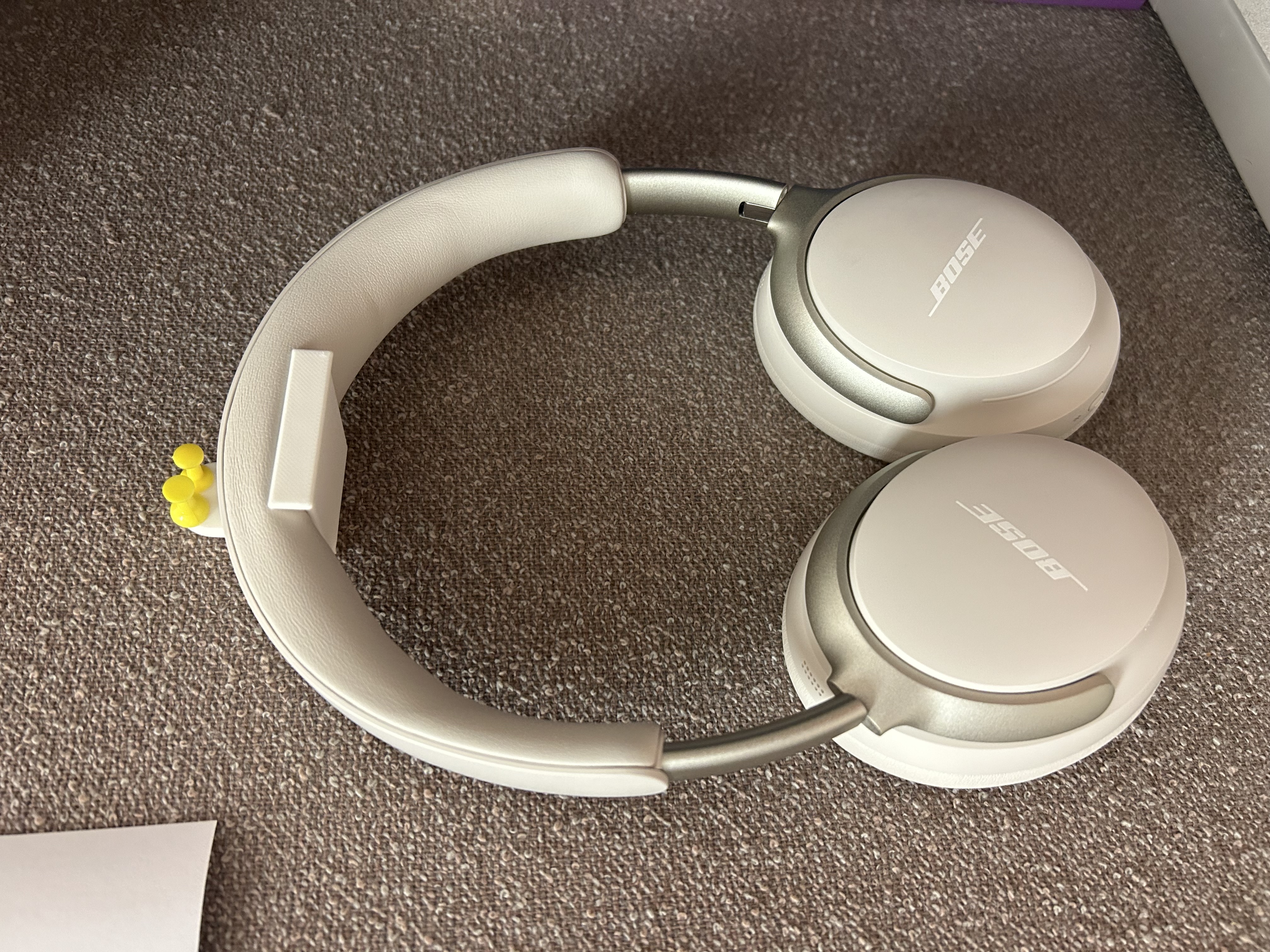 Headphone Holder - Pushpin Version