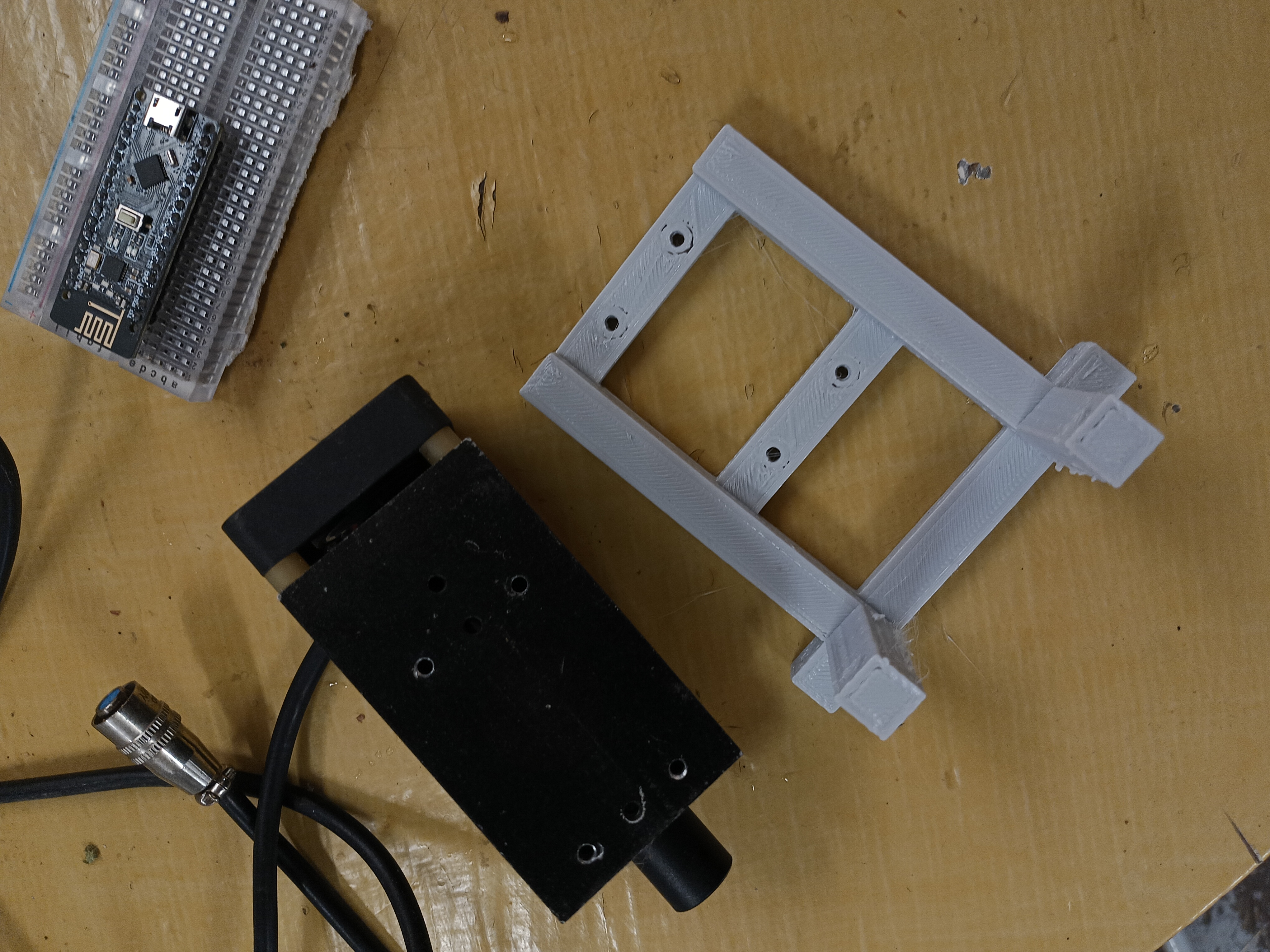 Miniatura 2 do modelo 3D Laser Module Vertical Holder