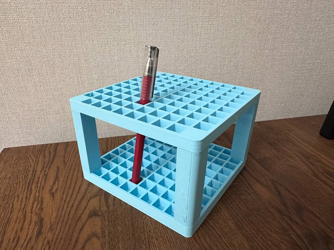 Pen holder