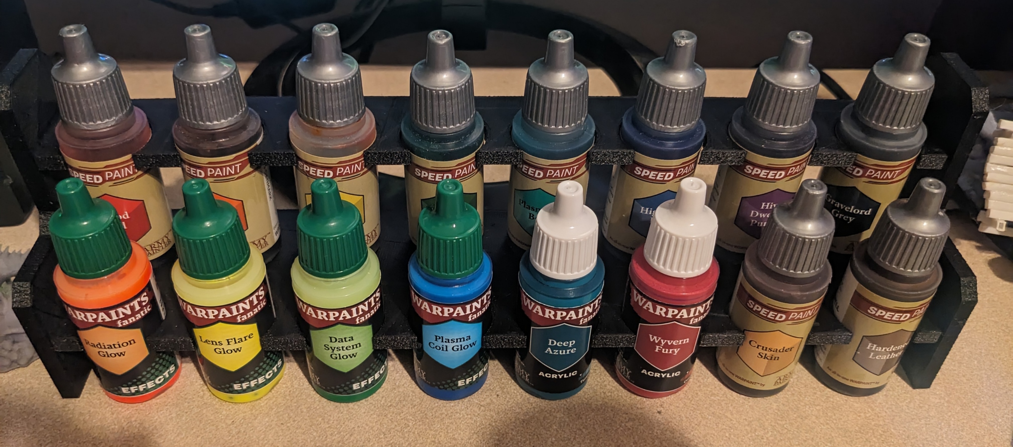 Paint Dropper Bottle Desk Holder