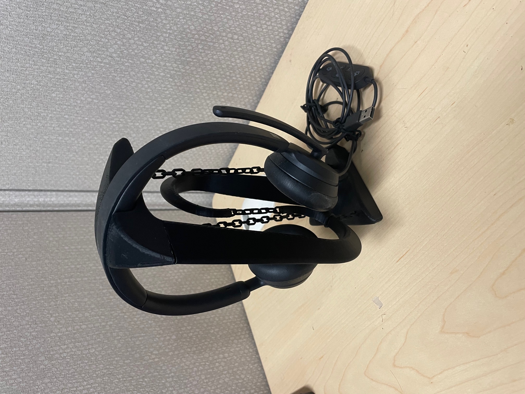 Tensegrity Headphone Stand