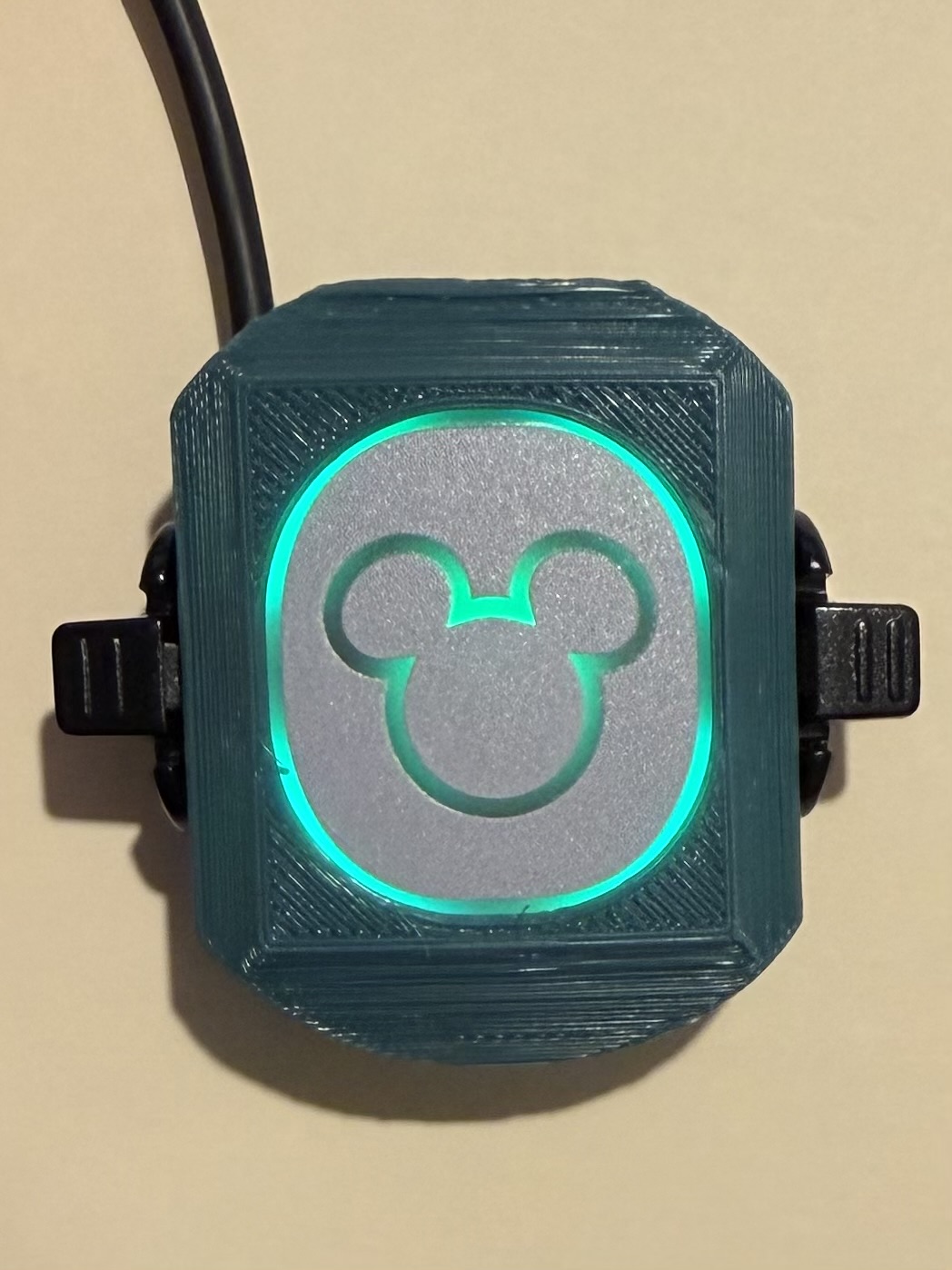 magic band plus no band charge clip