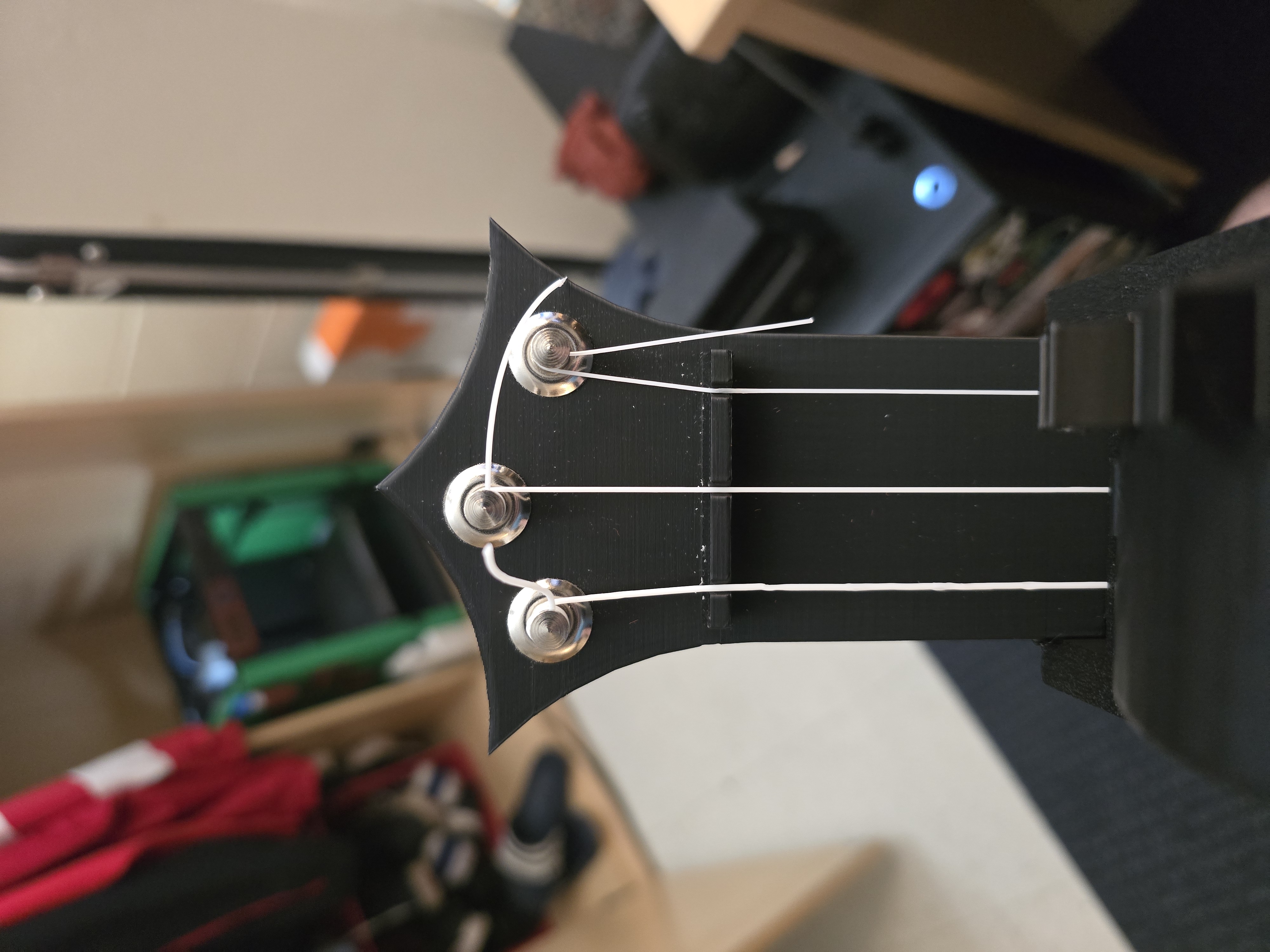 Automatic Ukulele — miniatura 7
