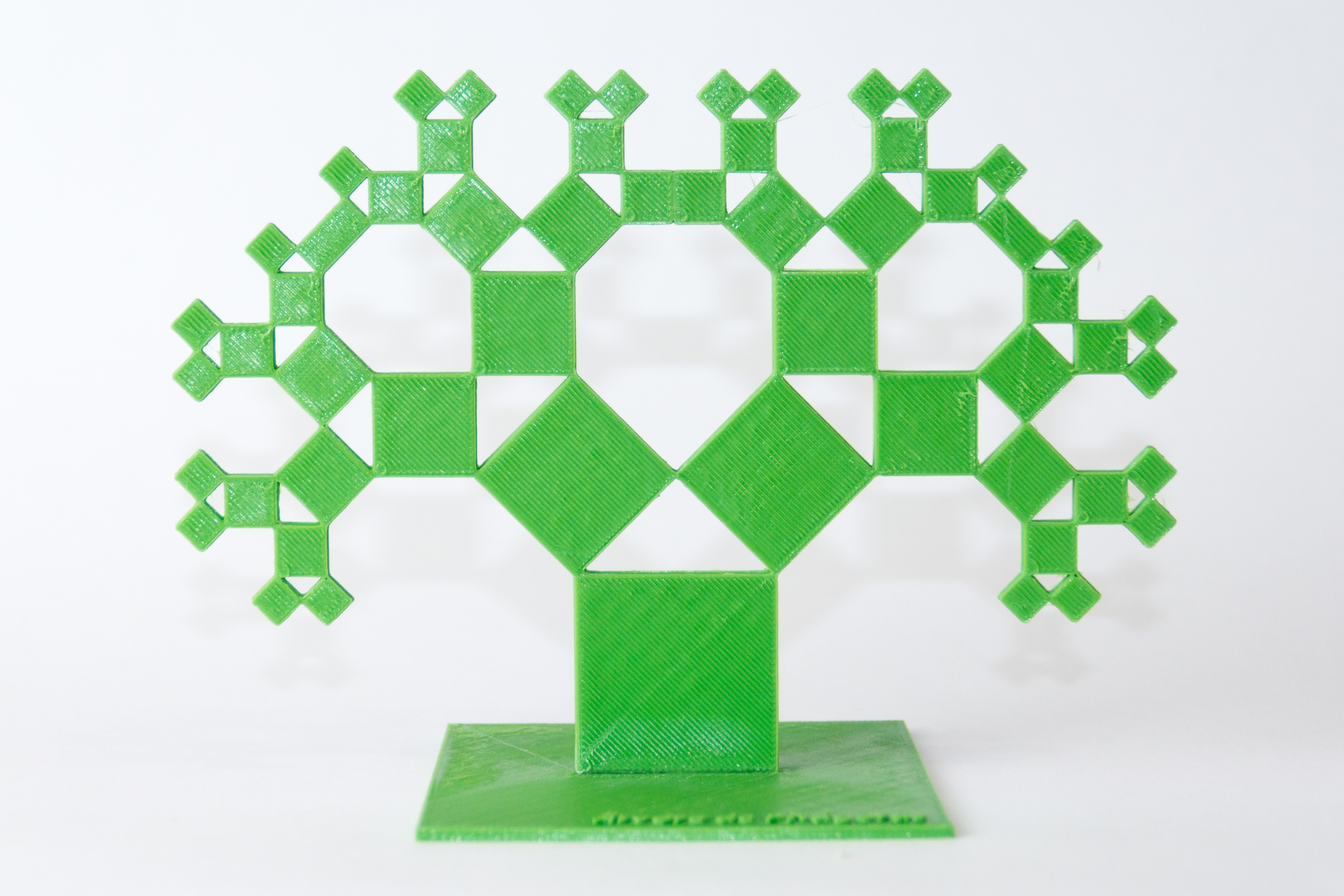 Pythagoras tree (for 3D print and laser cut) by Fab3D Udesc | Download ...