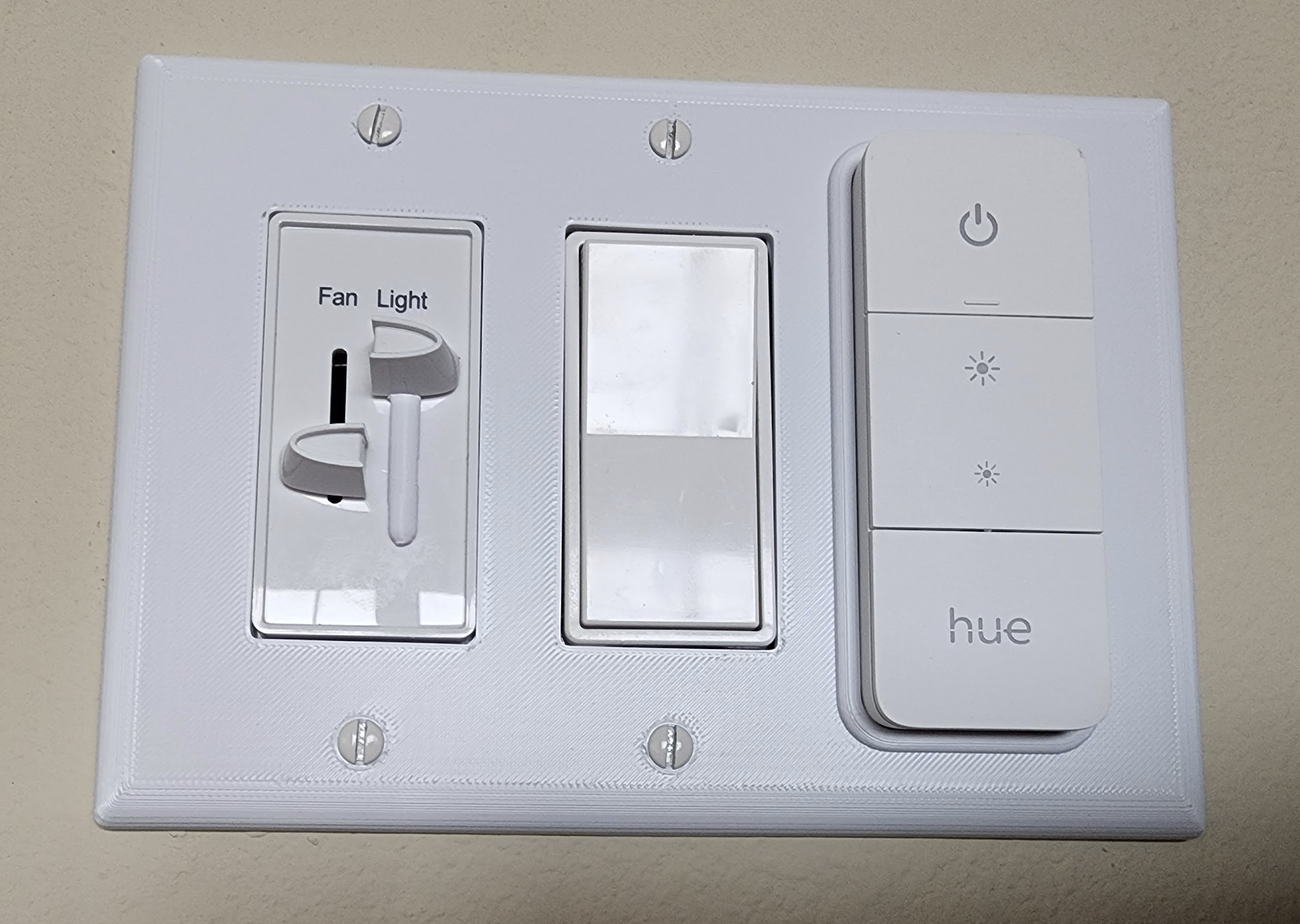 Electrical faceplate - Ceiling fan with light: Hue update kit!