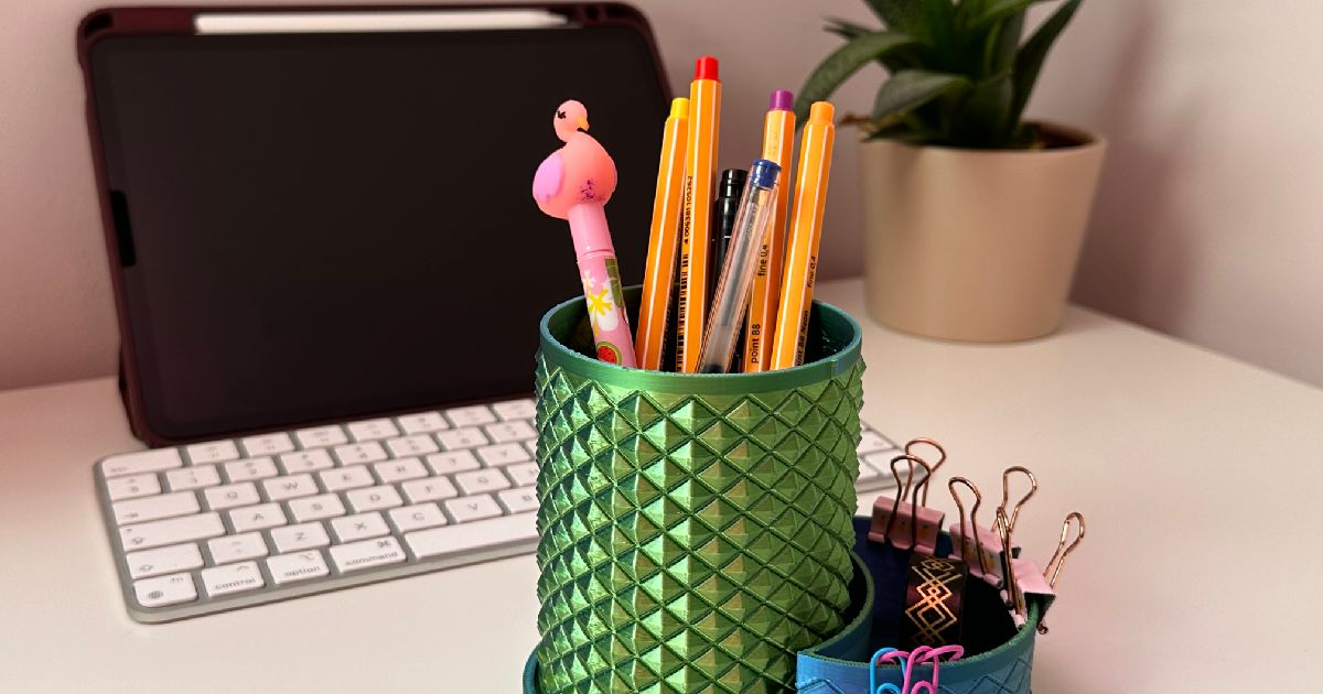 Minimalist Diamond Pattern Office Desk Organizer by blaxcan | Download ...