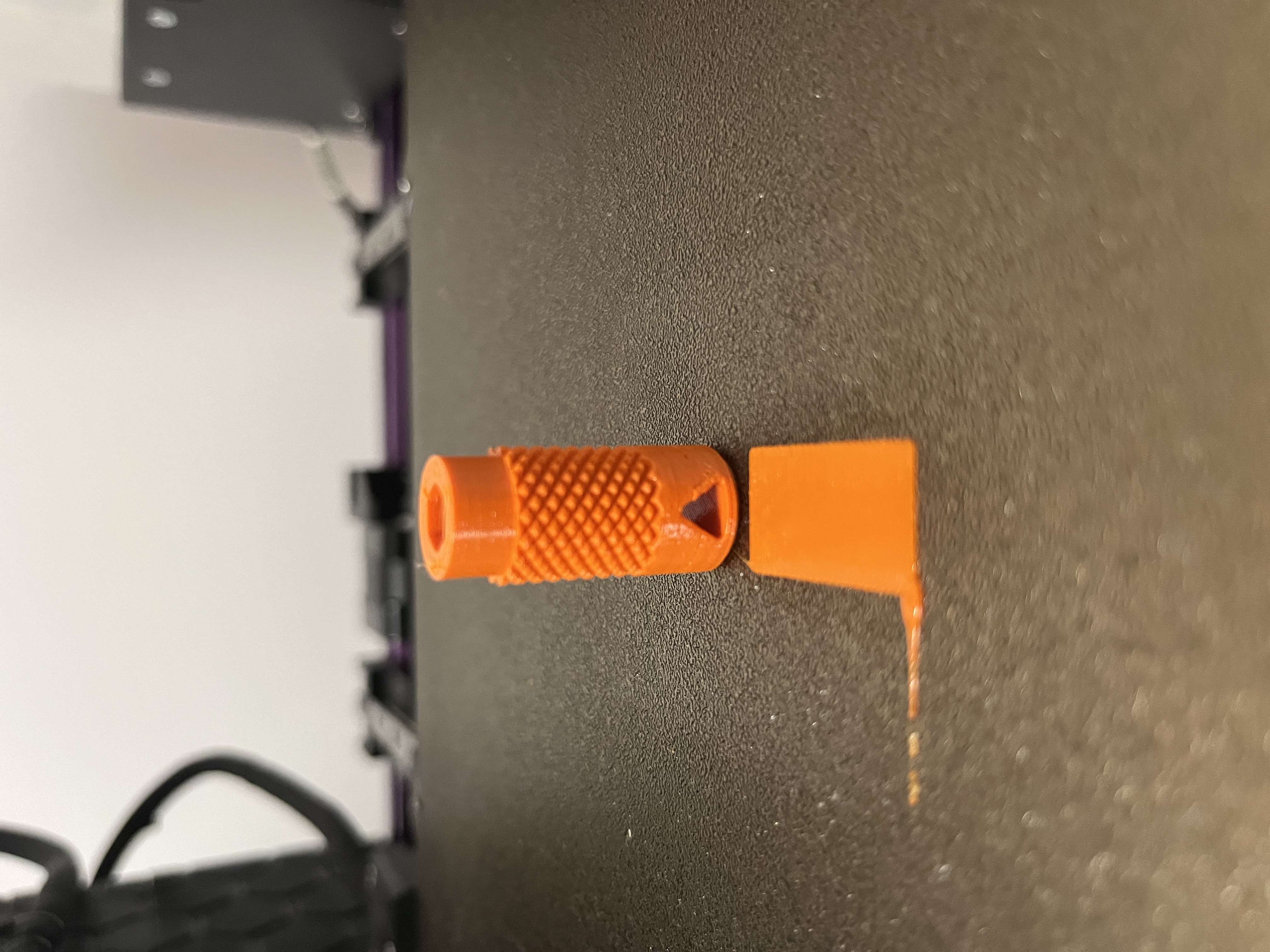 Miniatura 4 do modelo 3D Mini Screwdriver Keychain