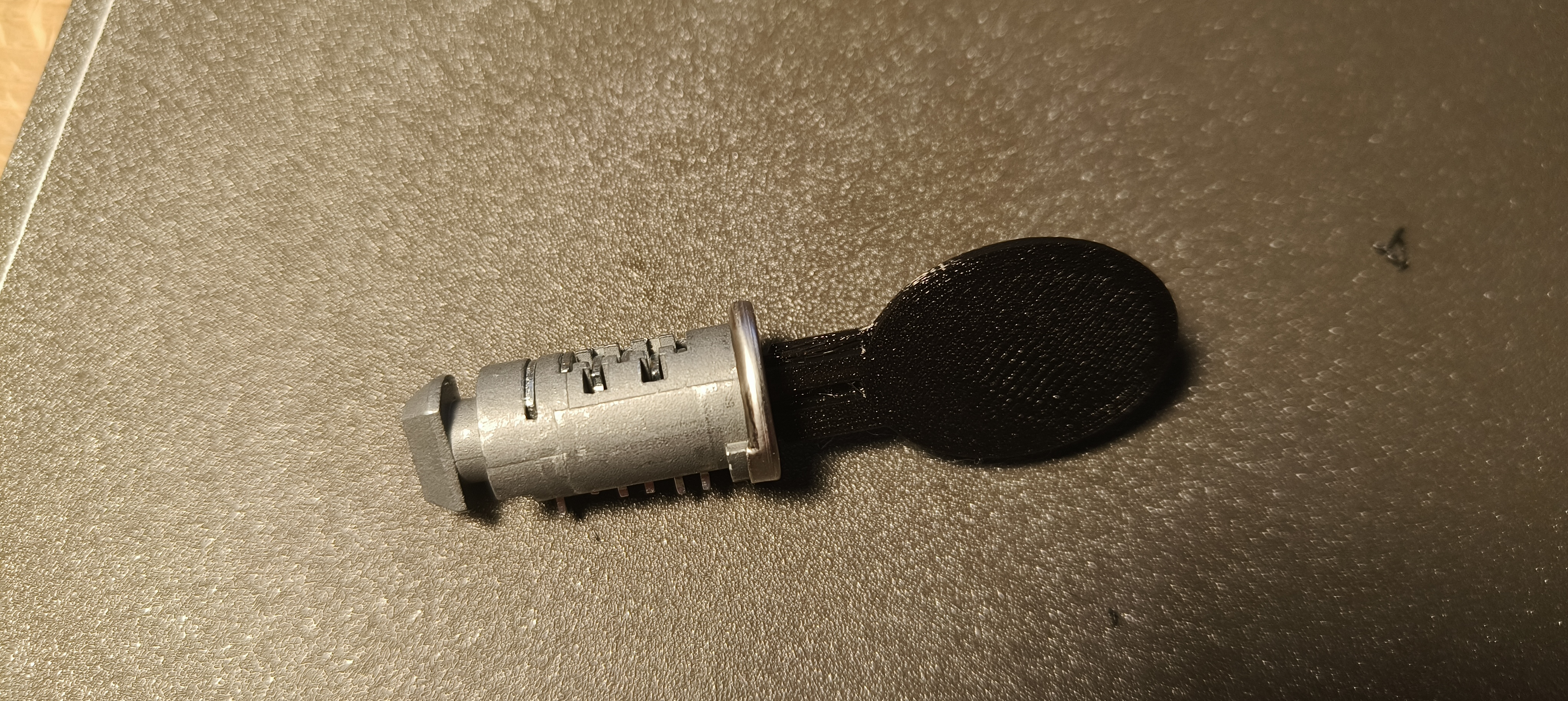 Thule core remover / master key