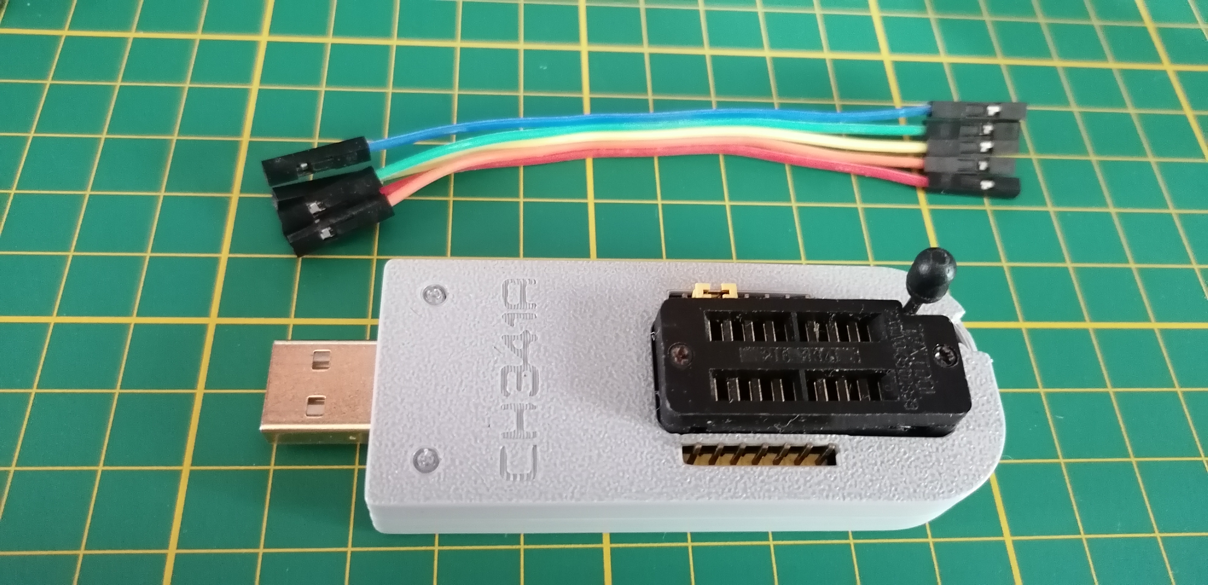 Miniatura 2 do modelo 3D YJ board CH341A Serial/Memory Programmer Enclosure