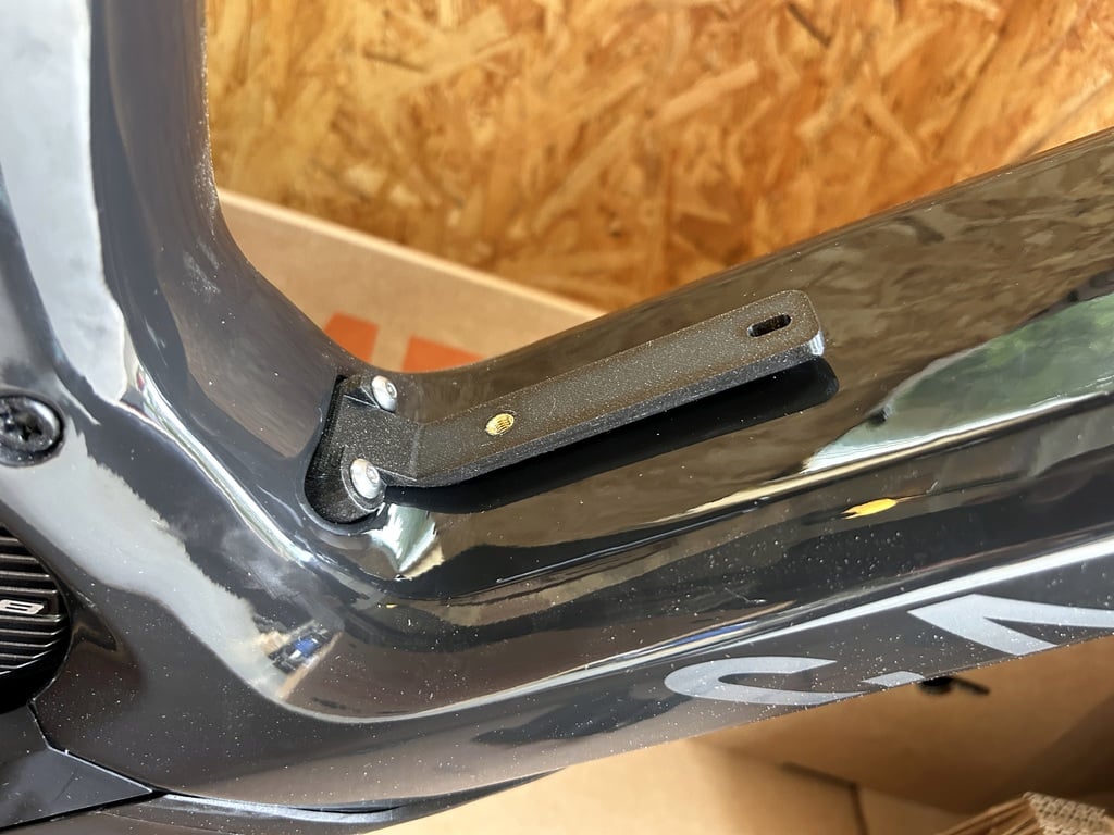 Canyon Spectral:ON 2022 - Fid Lock Bottle and/or OneUp pump adapter — thumbnail 3
