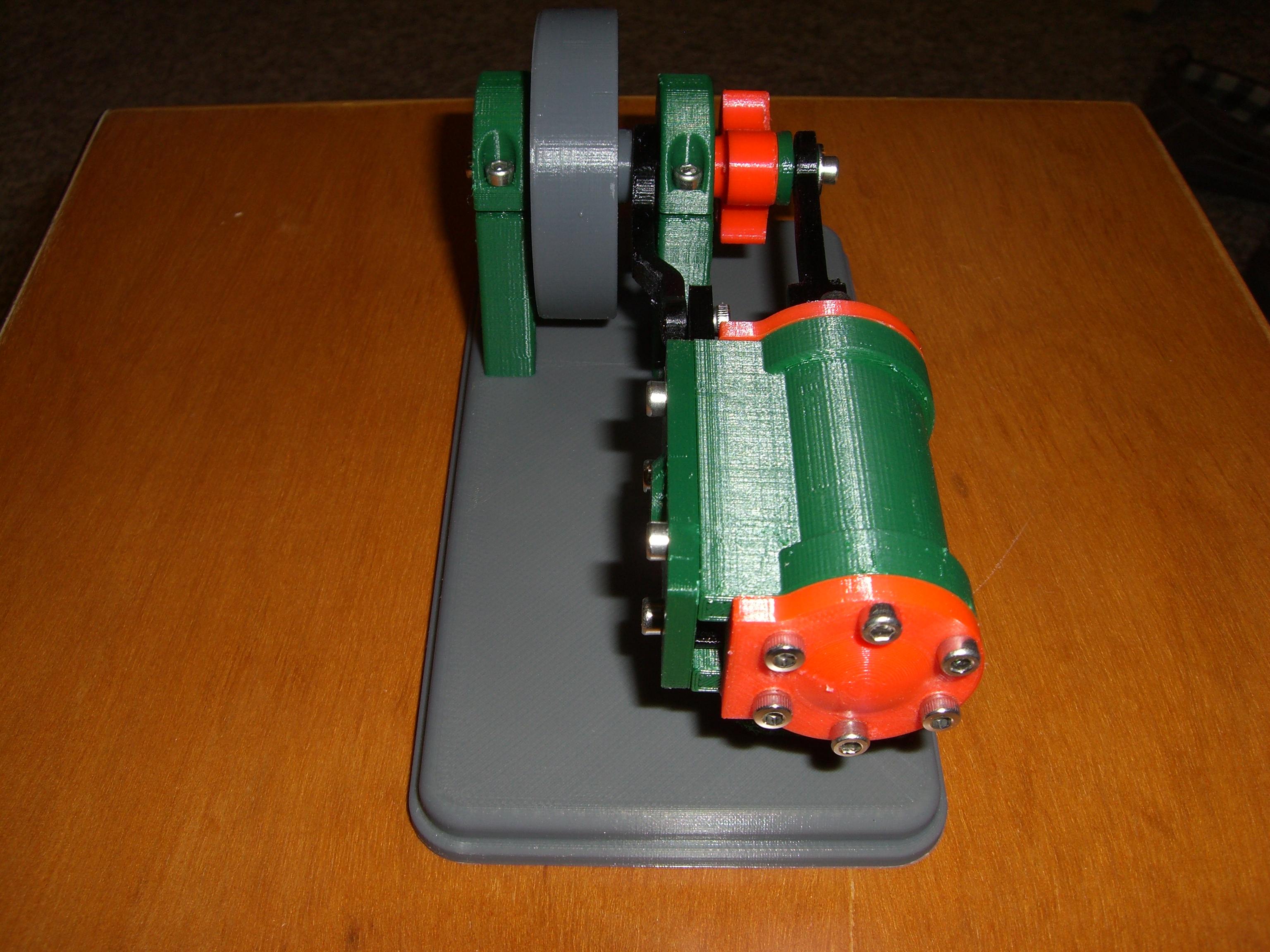 Miniatura 2 do modelo 3D Sliding Valve Air Engine