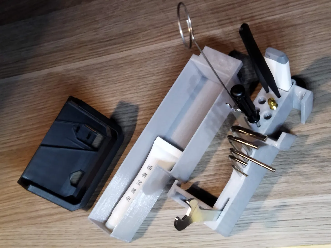 Ender 3 v3 KE/SE Right Side Setup (Pad/Bin Box/tools) Remix by