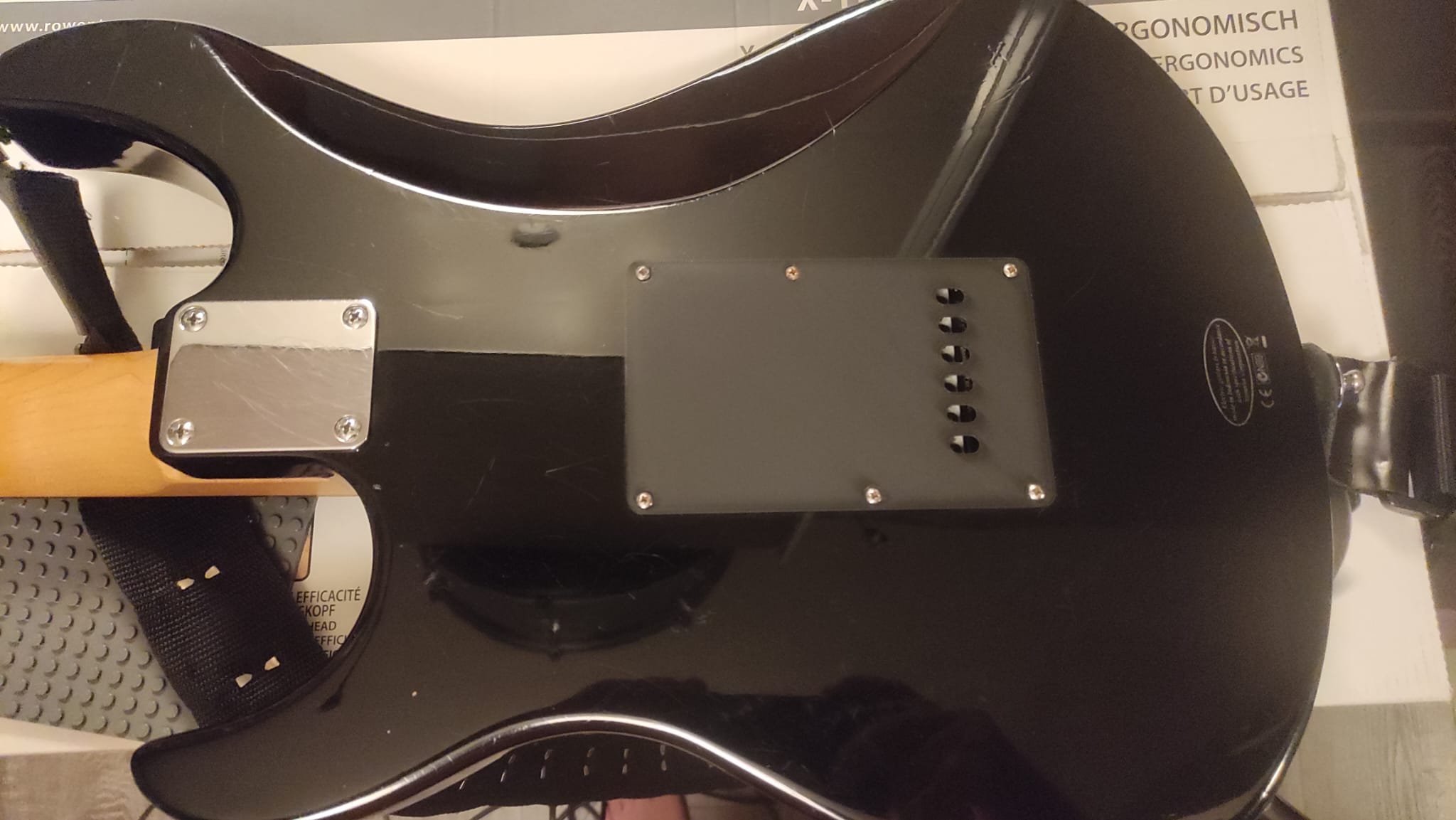 backplate for stratocaster