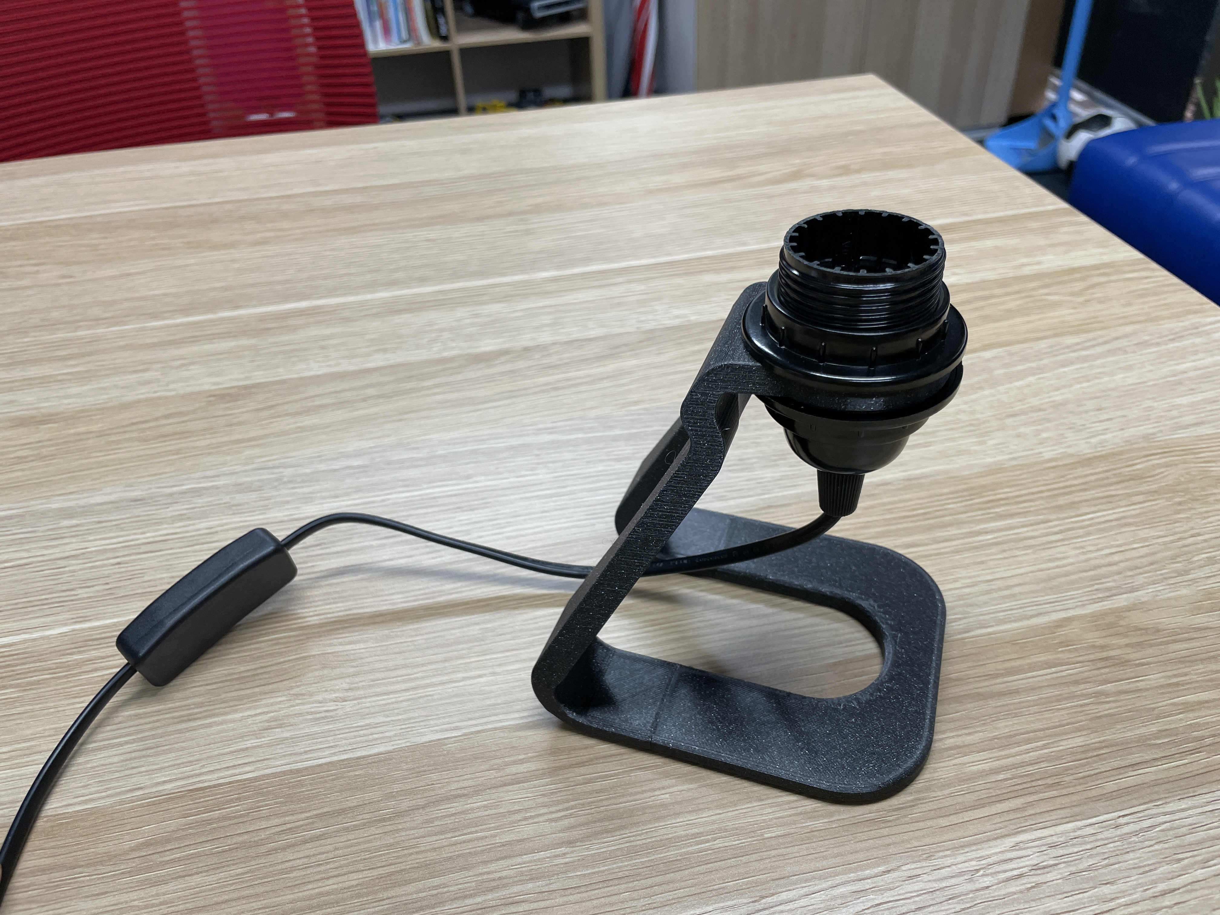 Universal Lamp Stand