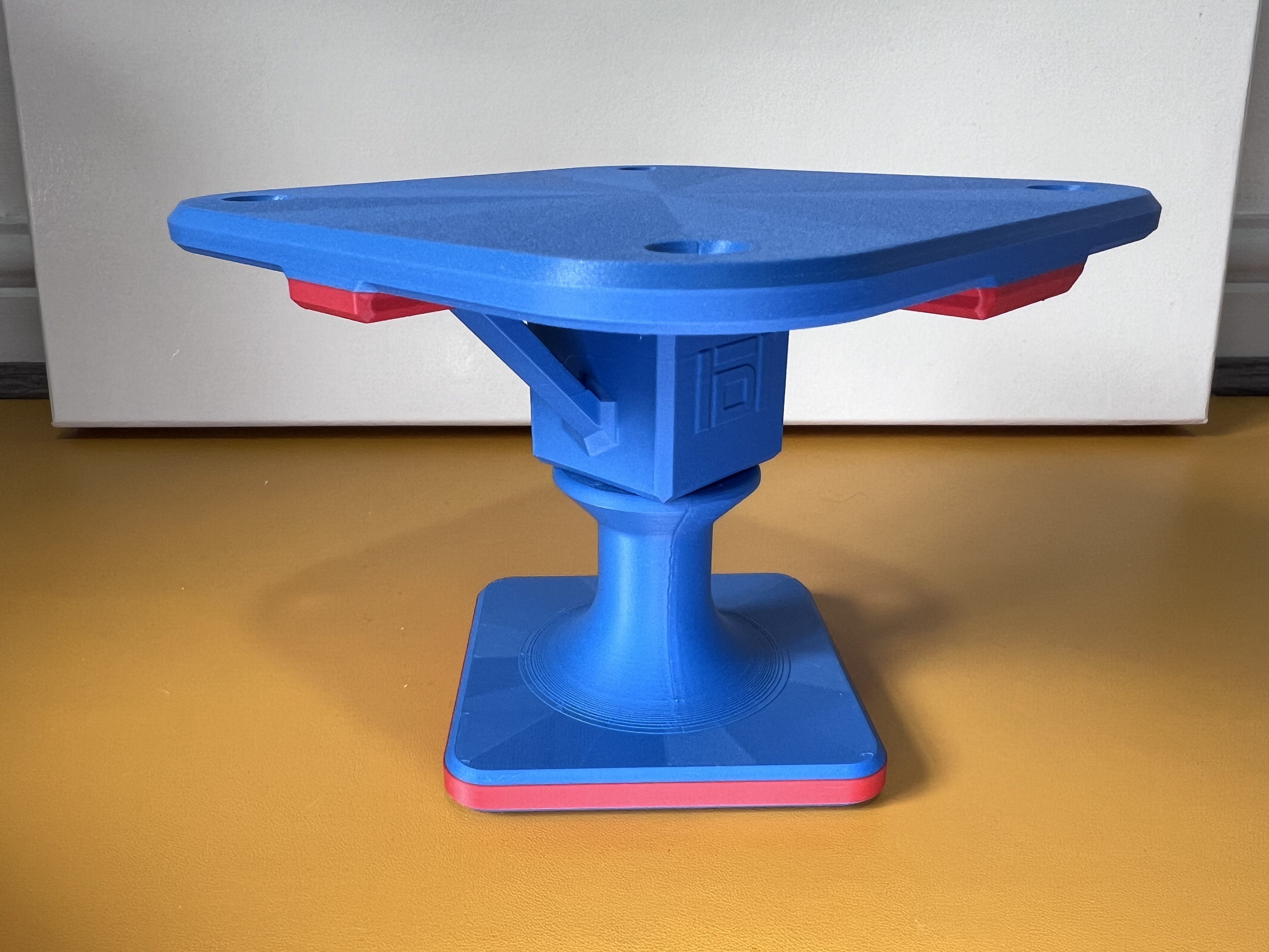 Miniatura 2 do modelo 3D Model Turner V5 - Rotating Table