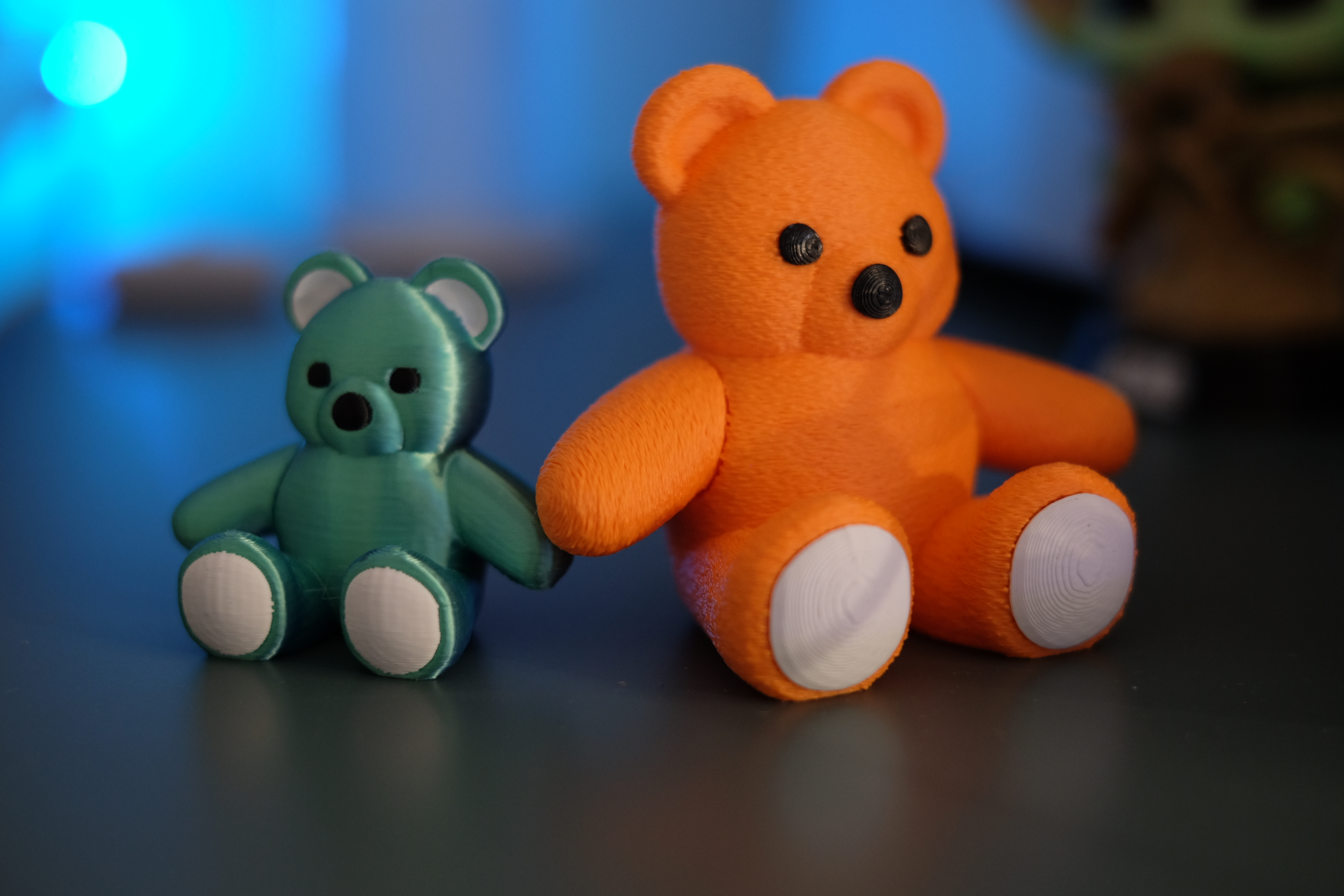 Miniatura 2 do modelo 3D Fluffy Teddy Bear