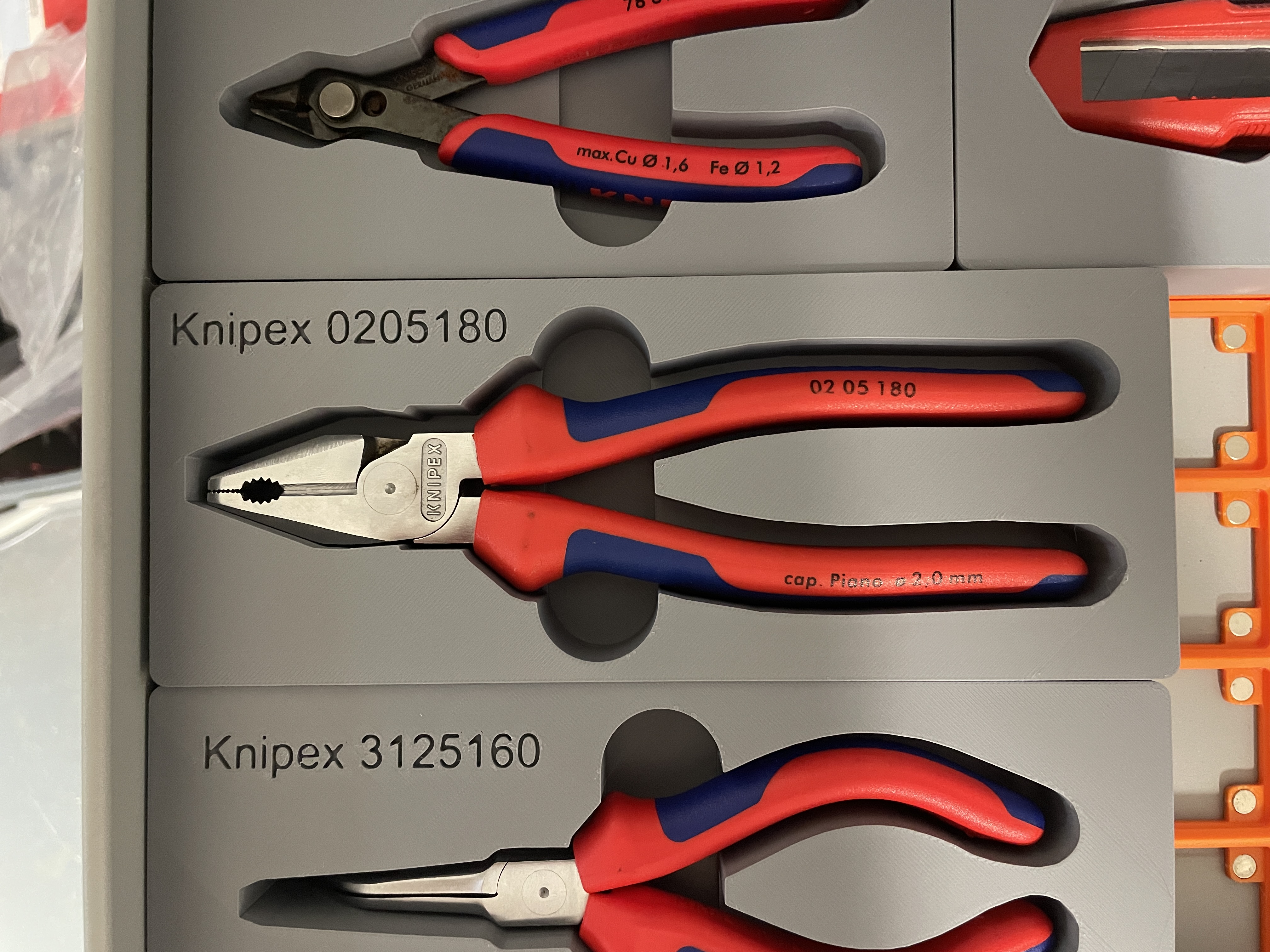 Gridfinity Knipex 0205180 combination pliers Kombizange