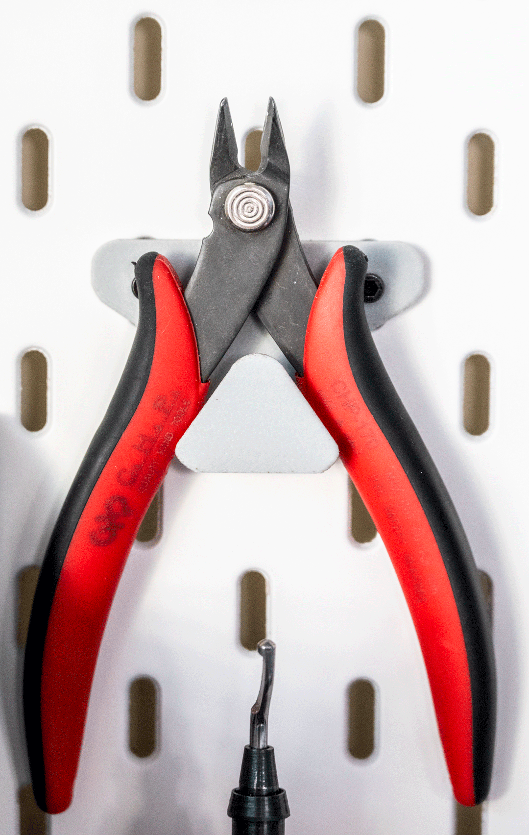 Skadis T-Nut Pliers Holder
