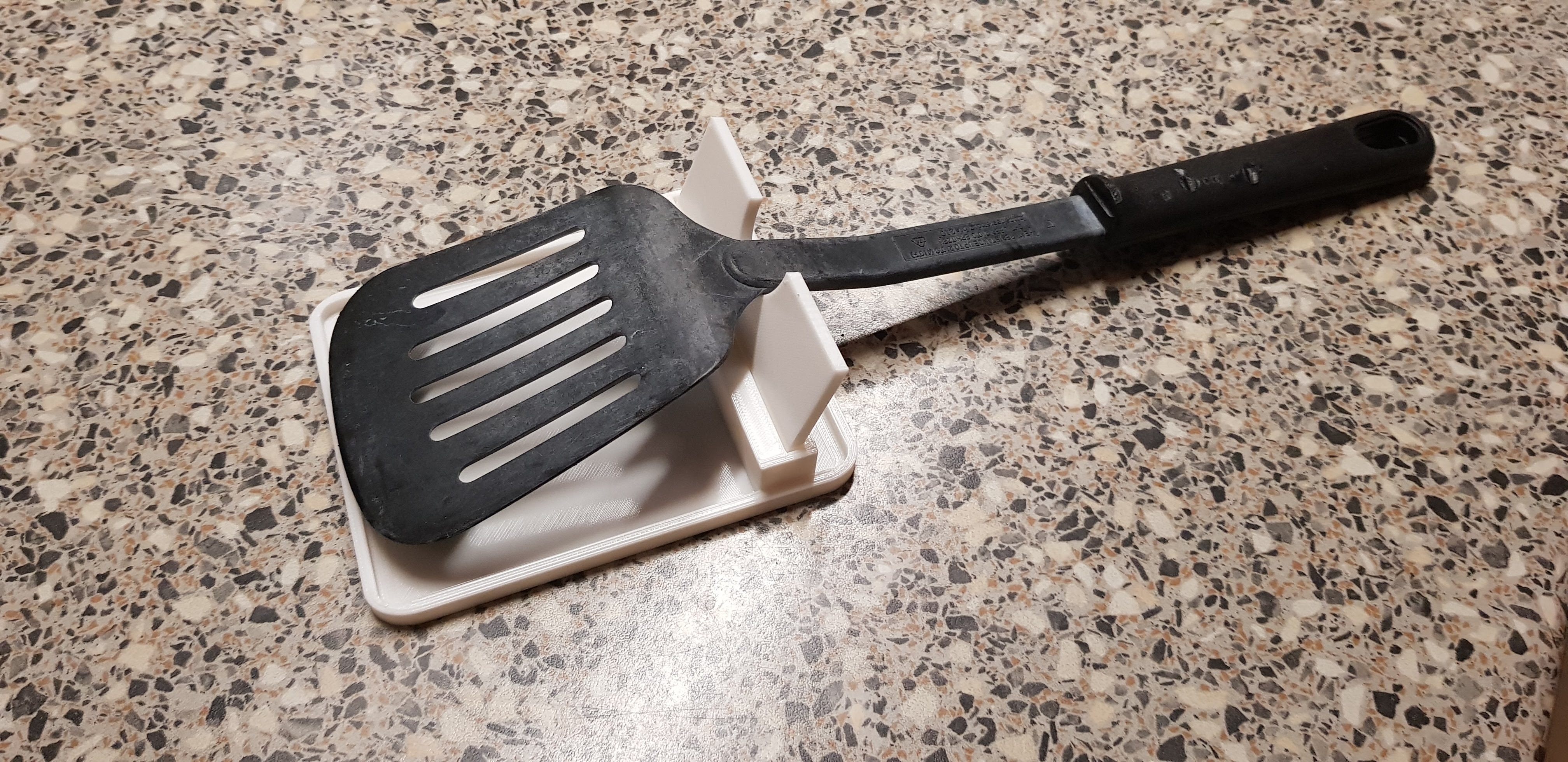 Miniatura 3 do modelo 3D Spoon holder