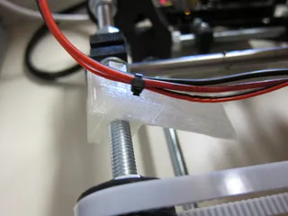 Prusa Mendel Y-Axis Cable Guide