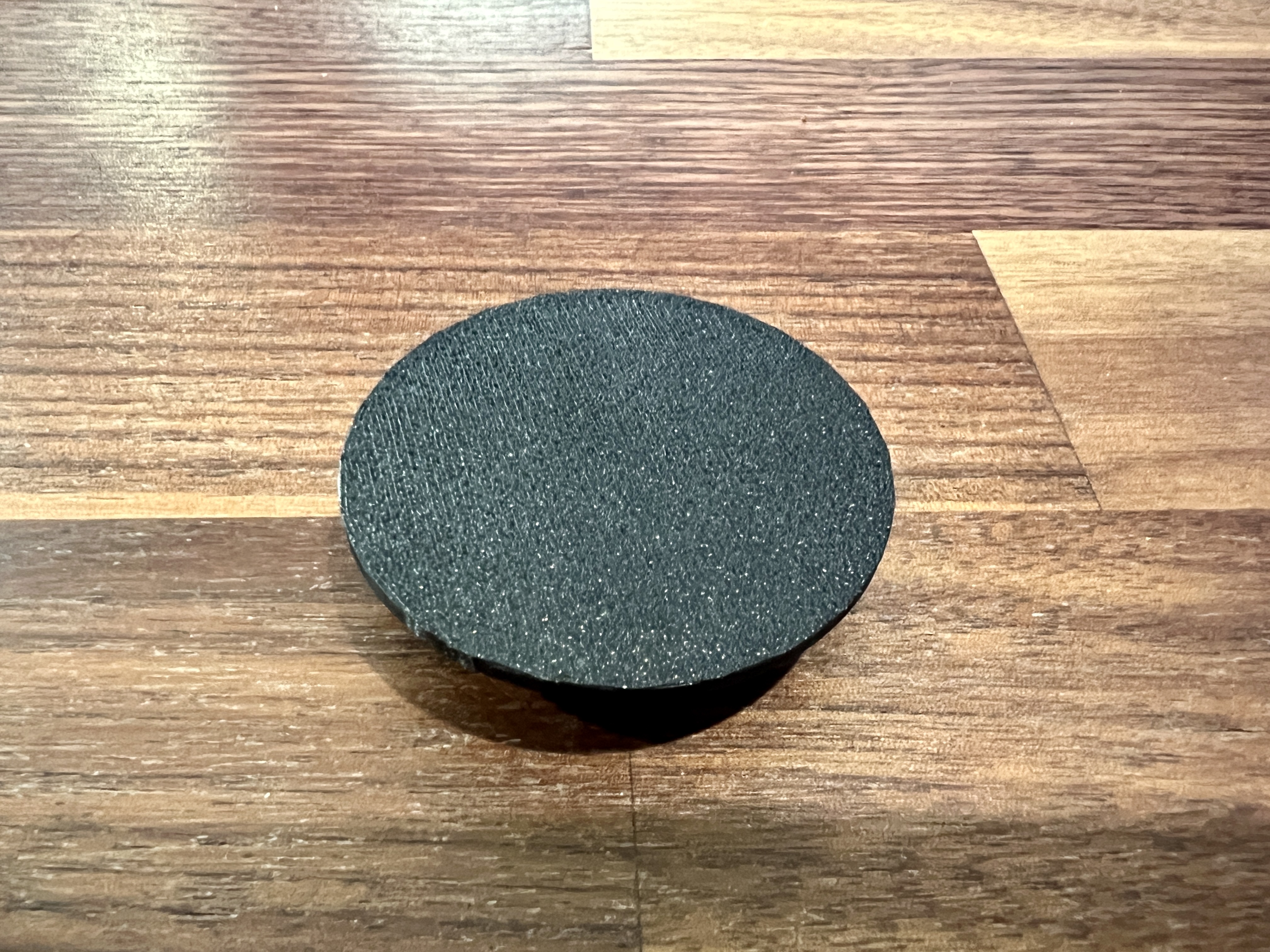 OpenSourceEV NACS Adapter Dust Cover — miniatura 3