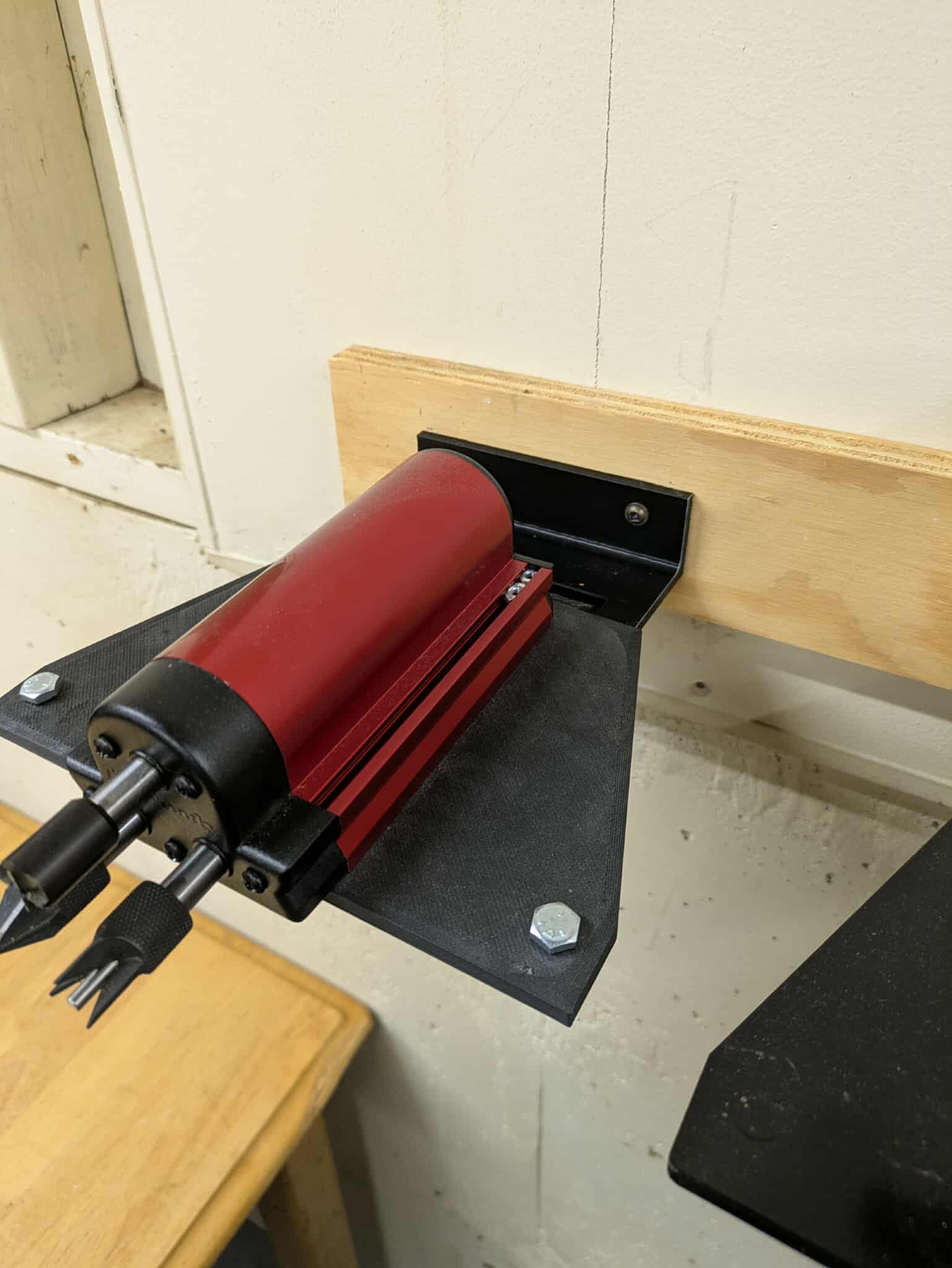 Inline Fabrication Single storage dock for quick change top plates
