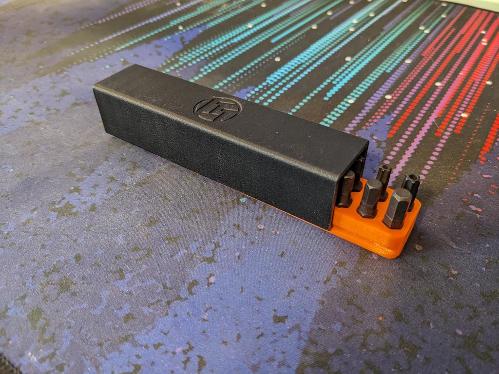 20mm Bit Holder (LTT Bit Storage) Square with Magnets (Parametric)