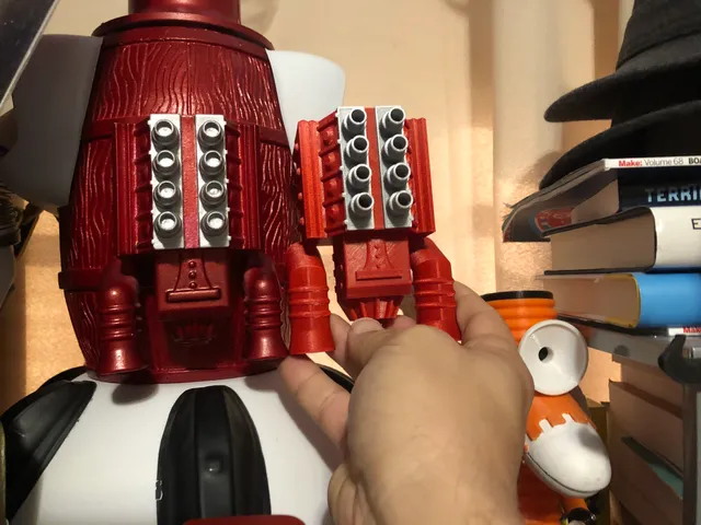 Random Tom Servo robot parts