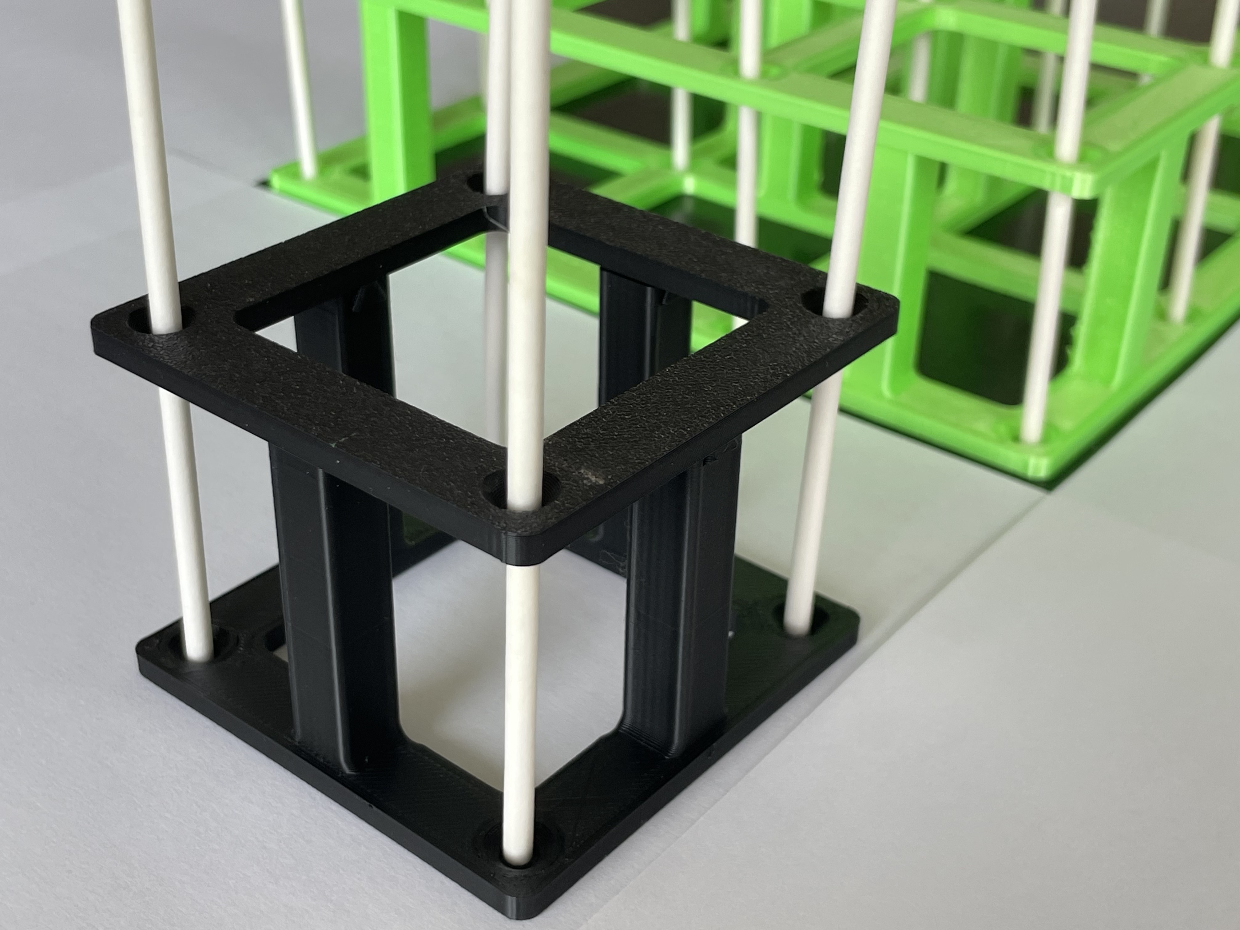 Miniatura 2 do modelo 3D Cake Pop Stand (Parametric)