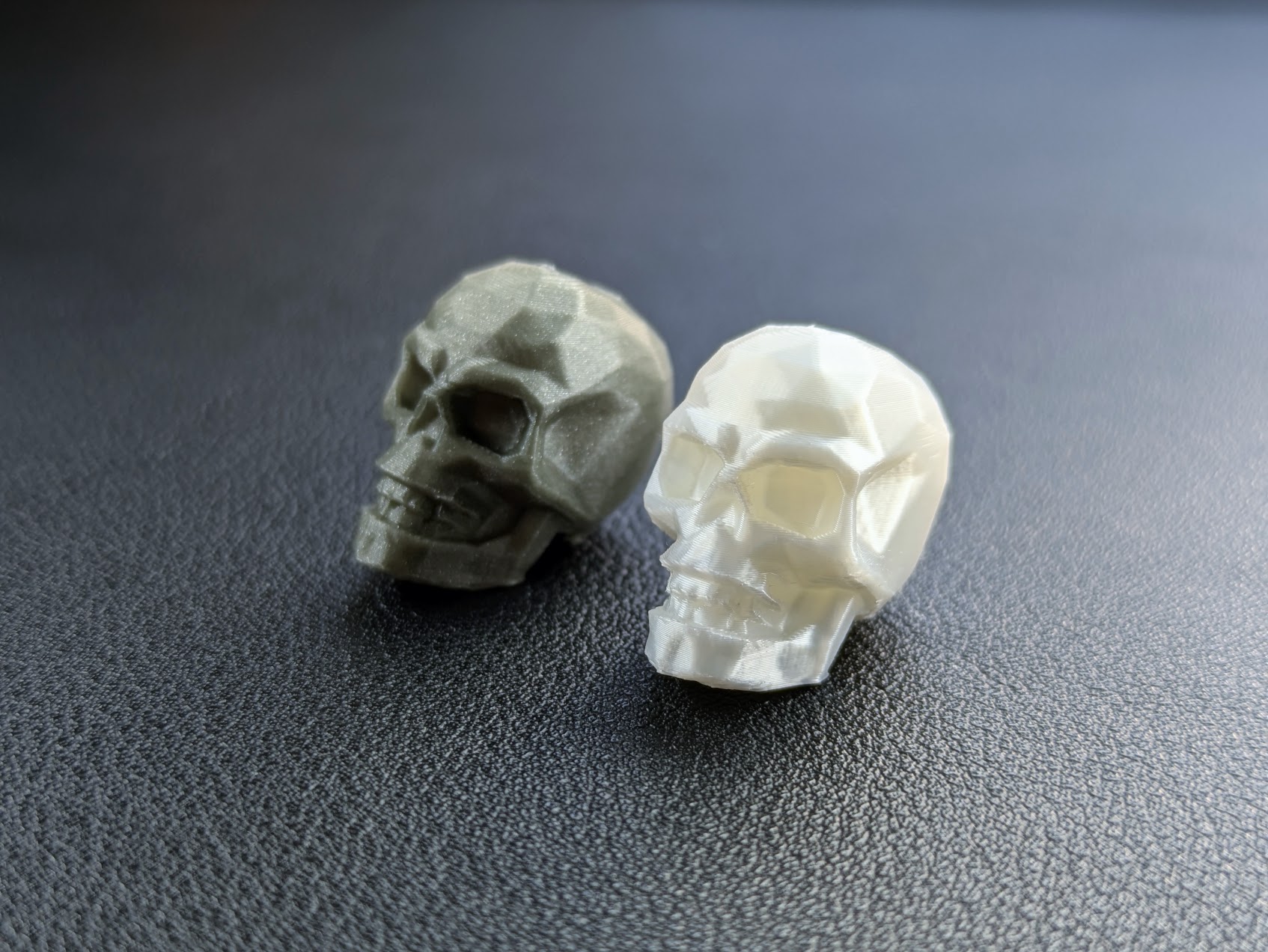 Miniatura 2 do modelo 3D Low Poly Skull Drawstring Beads