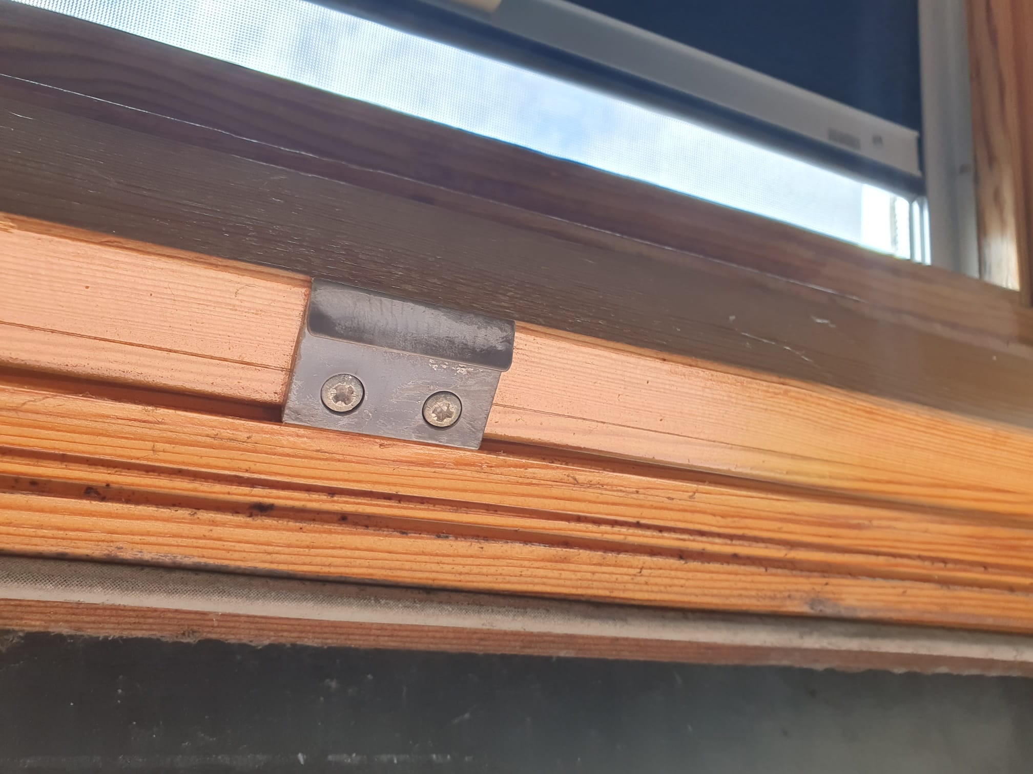 VELUX VFE window clip