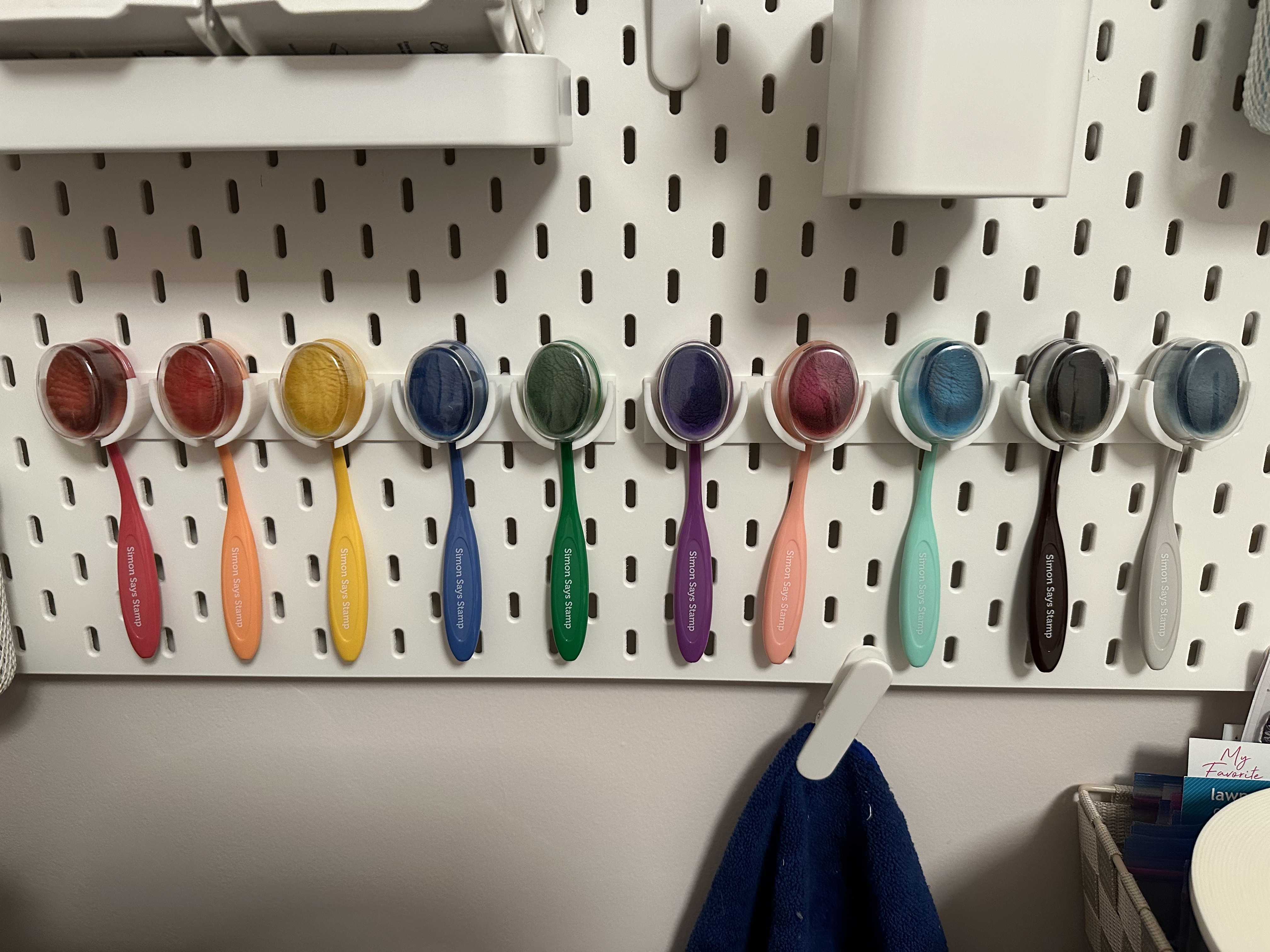 Skadis Simon Says Brush Holder