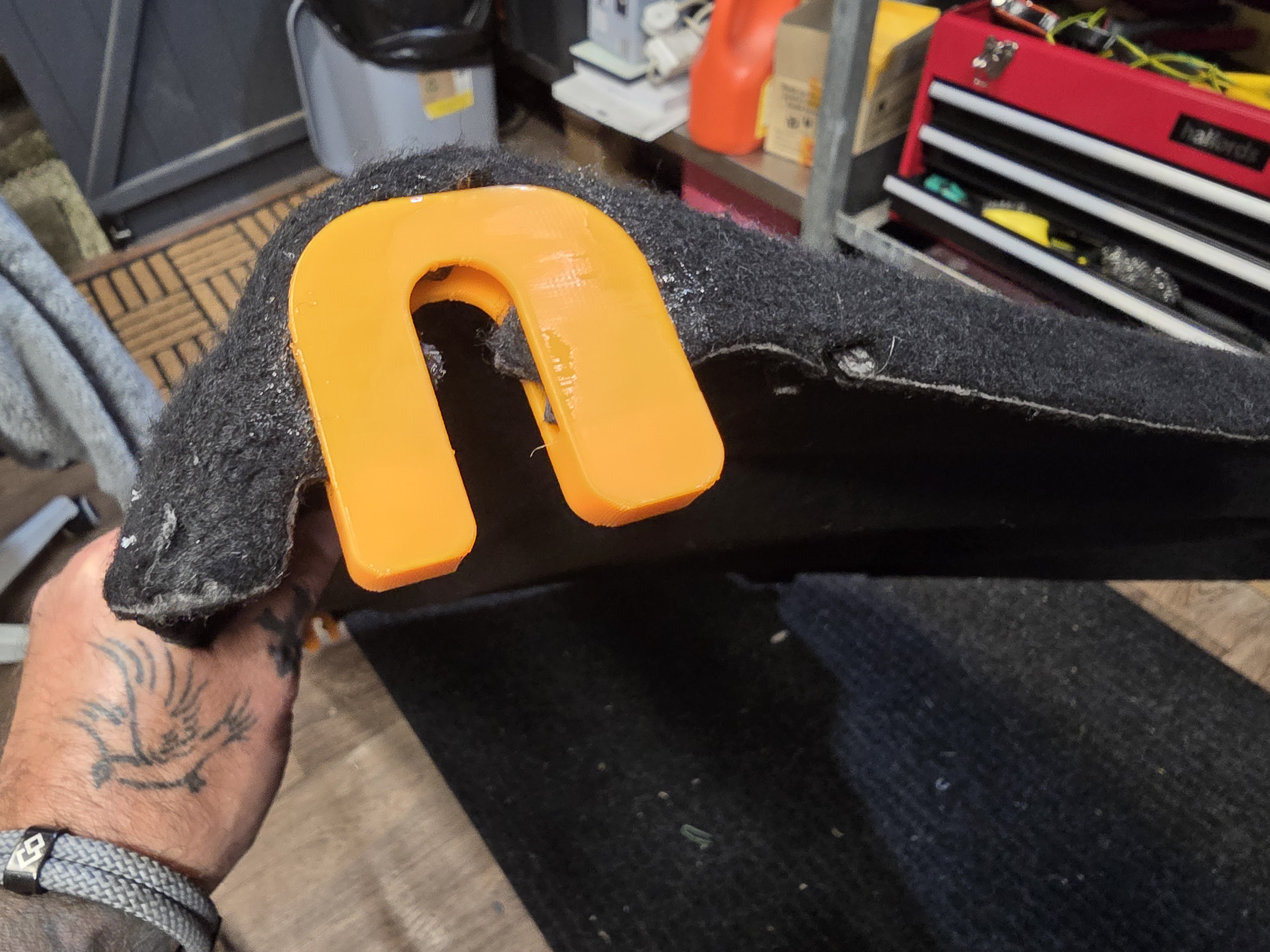 Ford Focus Parcel Shelf Bracket