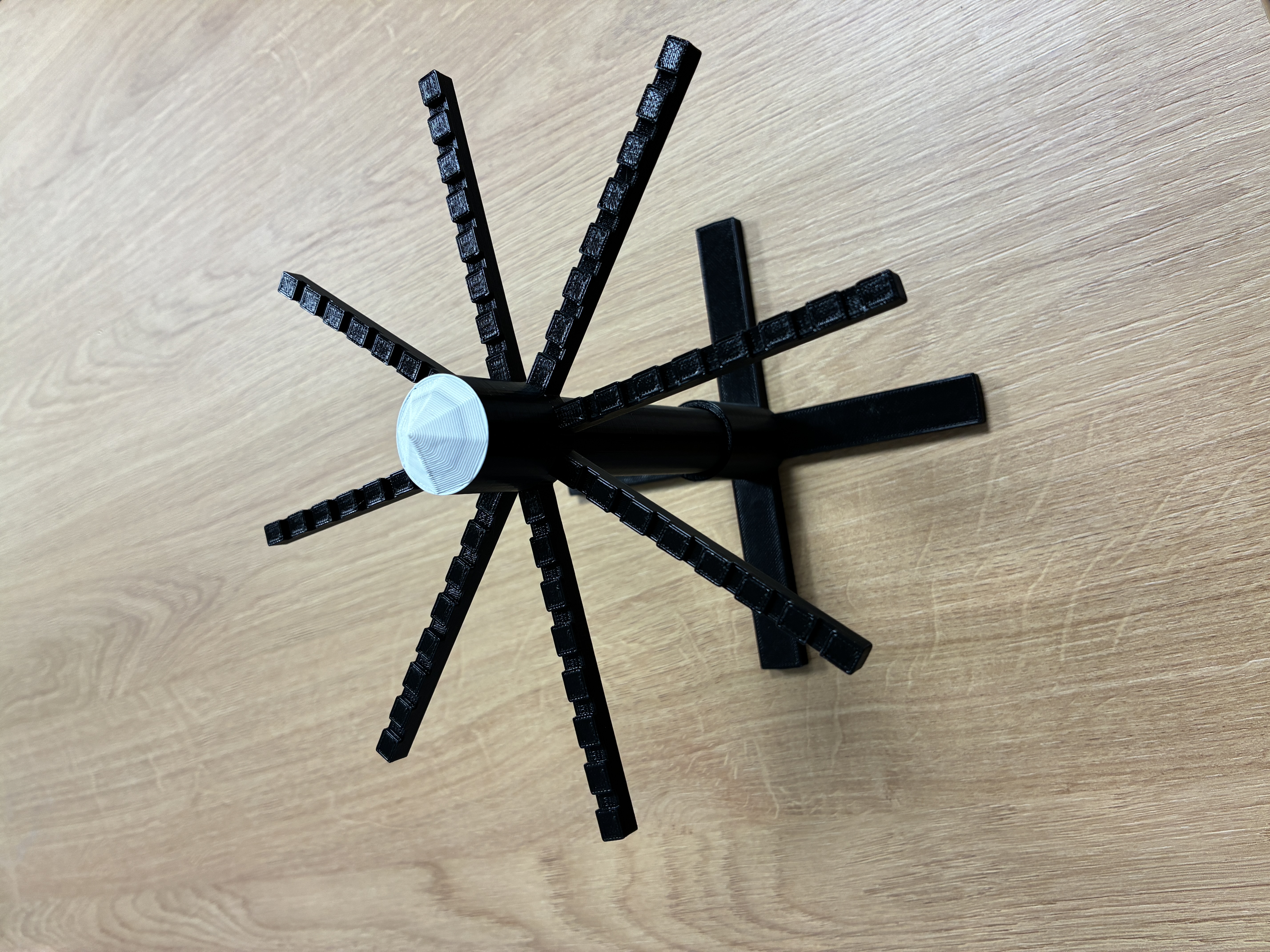 Keychain rotable holder