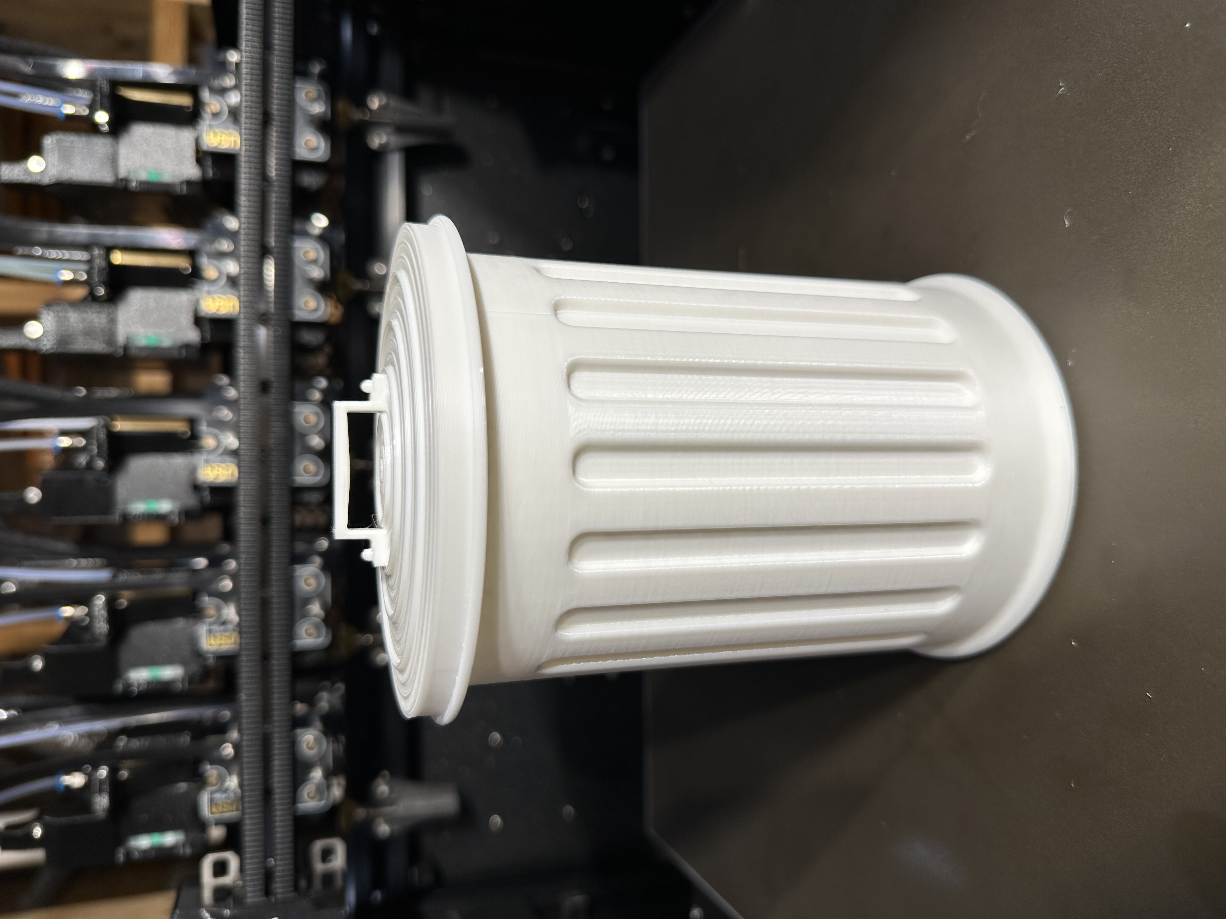 Trash Can (old metal can design)