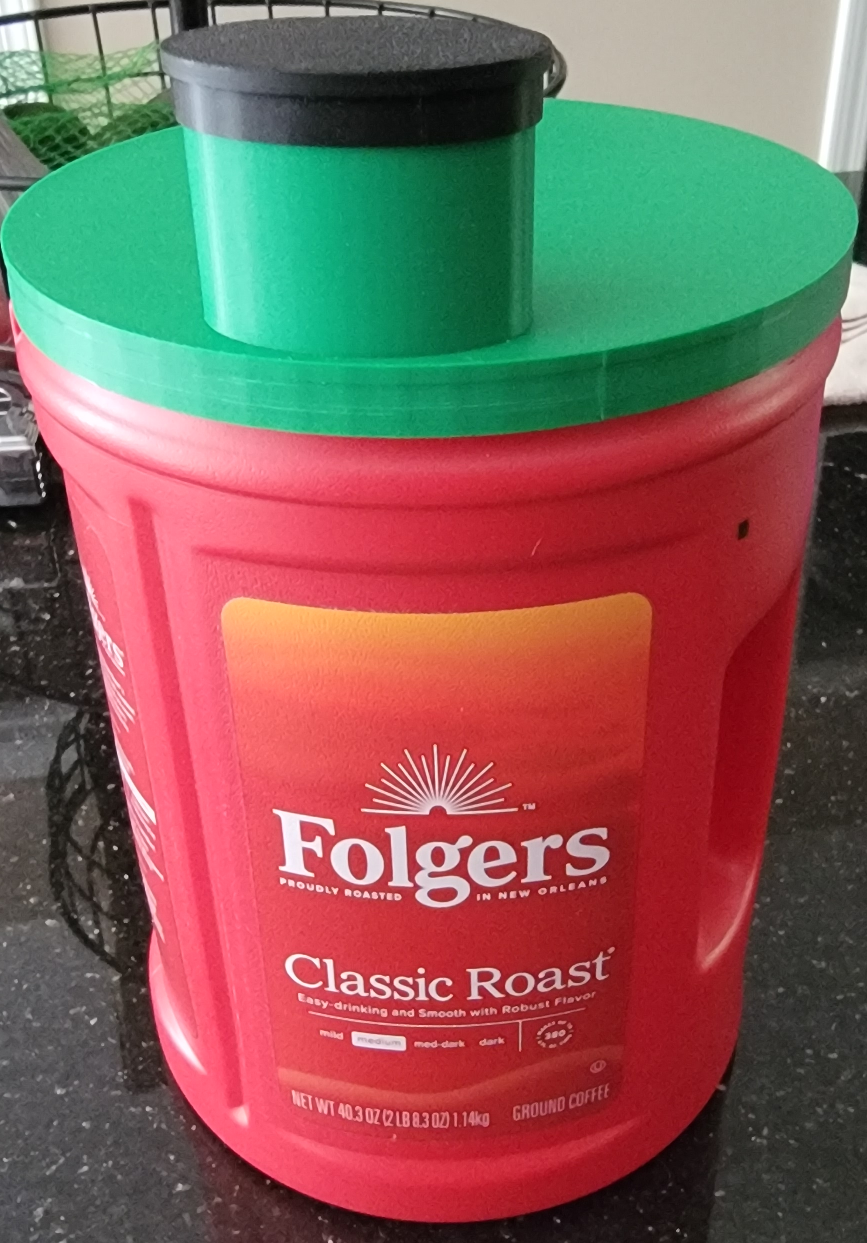 Coffee can lid with spout