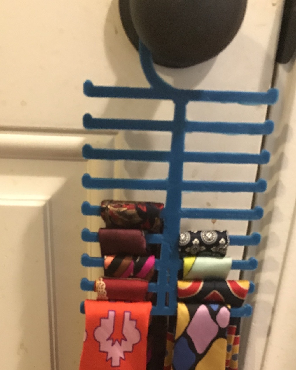 Highly Customizable Tie Hanger 1.1