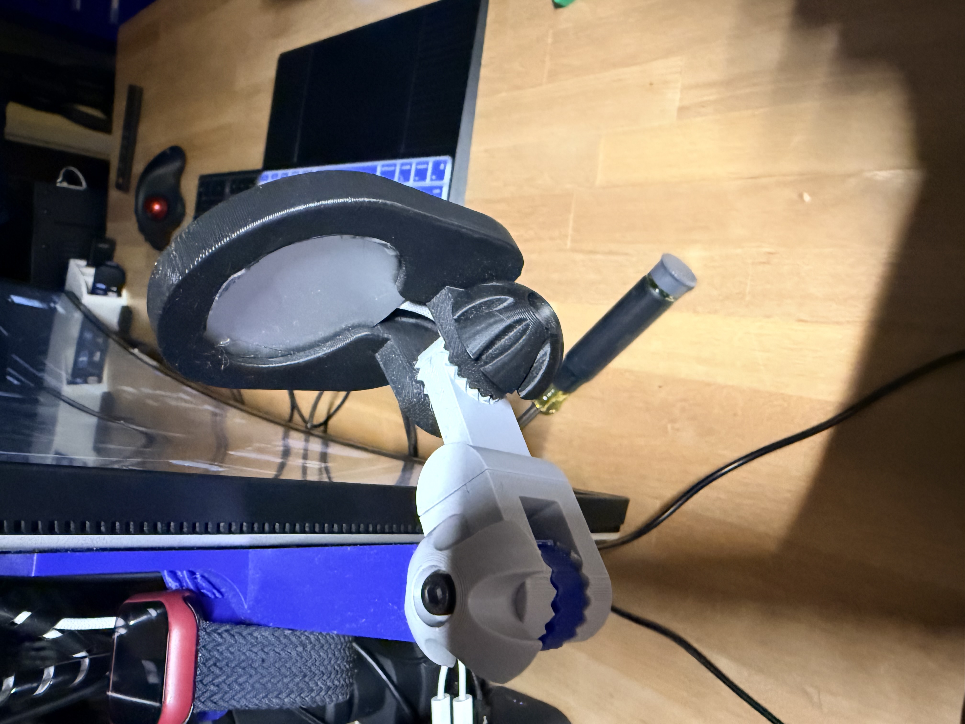 Adjustable Magsafe Phone Monitor Mount