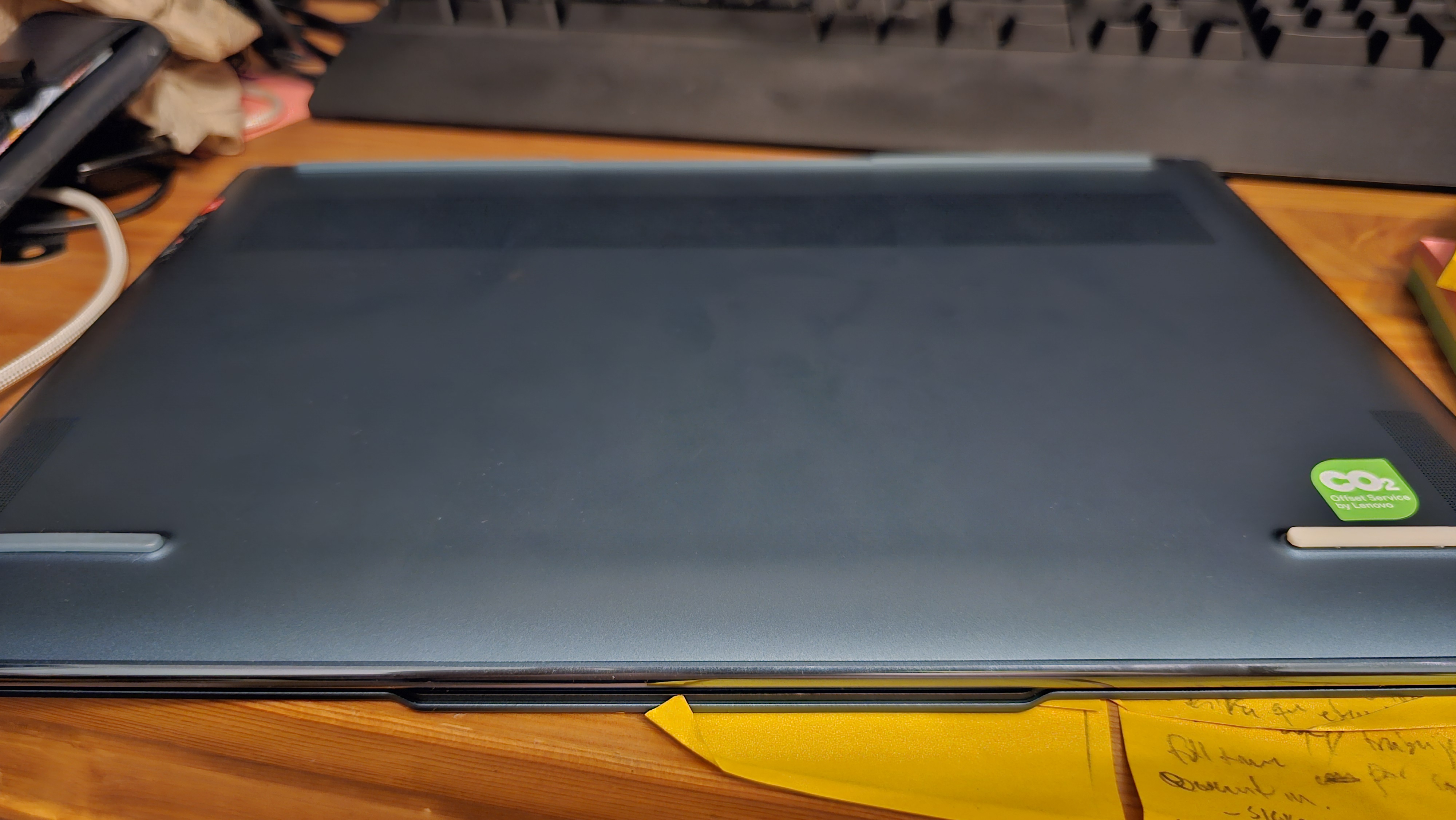 Yoga Slim 7 (Gen 8) - front rubber feet