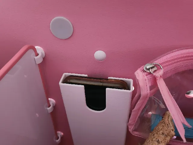 Bogg Bag cellphone holder