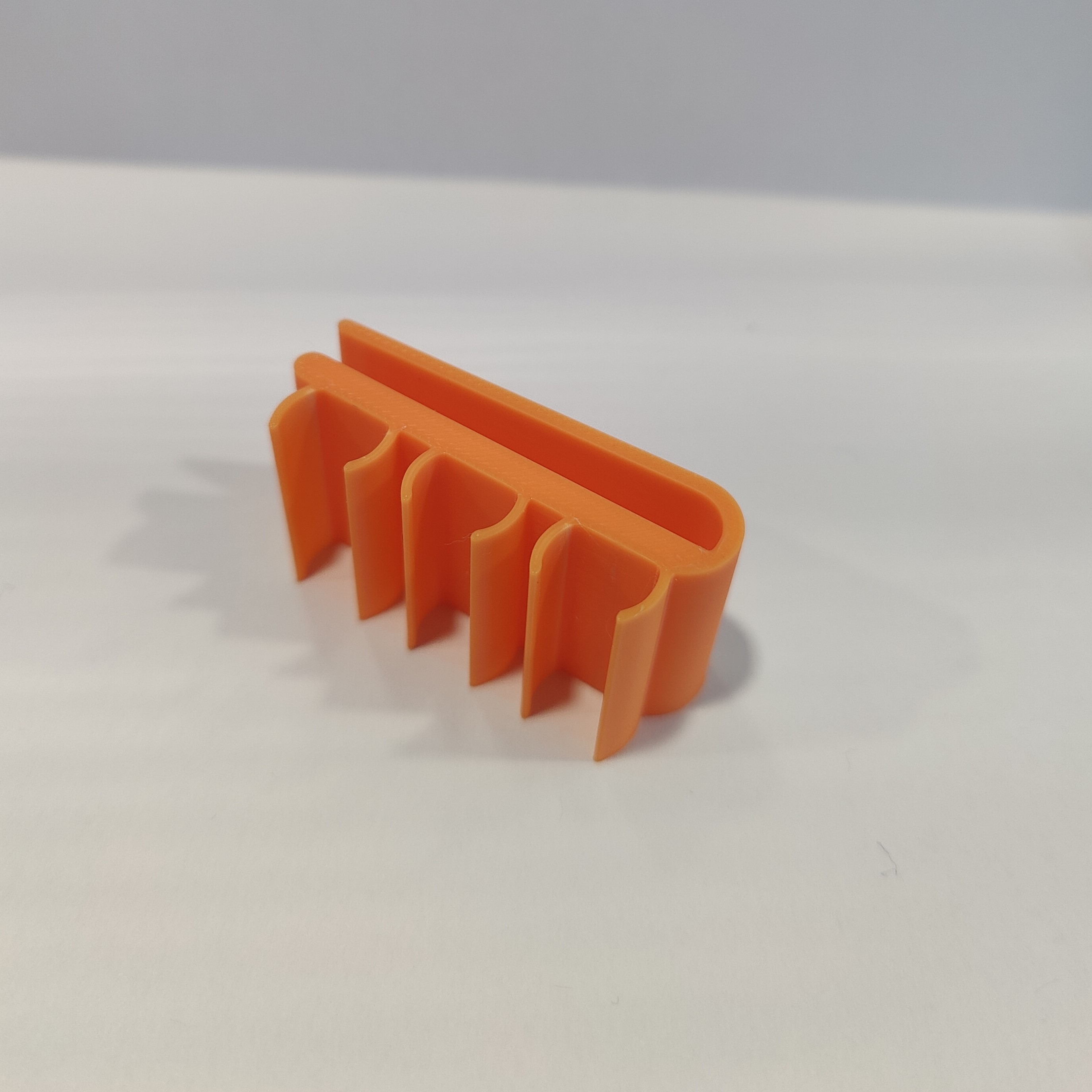 Miniatura 2 do modelo 3D Pen Holder For Backpack Strap