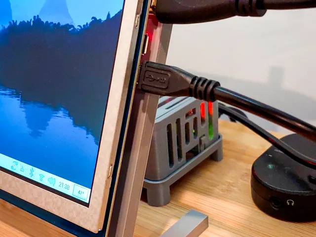 Simple 7 Inch Display Stand