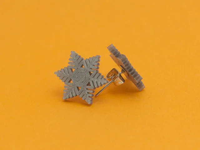 Stud earrings snowflake 3
