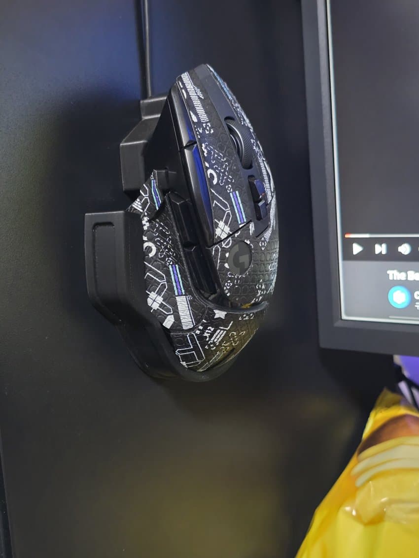 G502x Lightspeed wireless charging dock