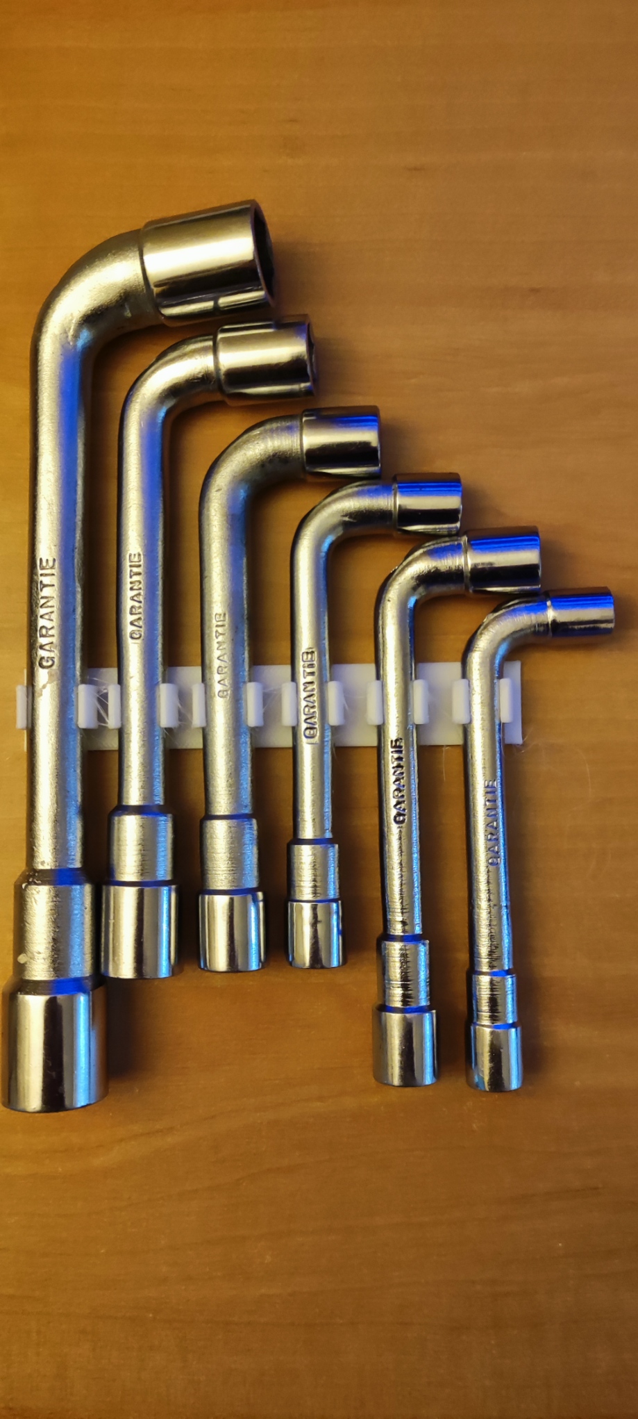 Resizable tool organizer