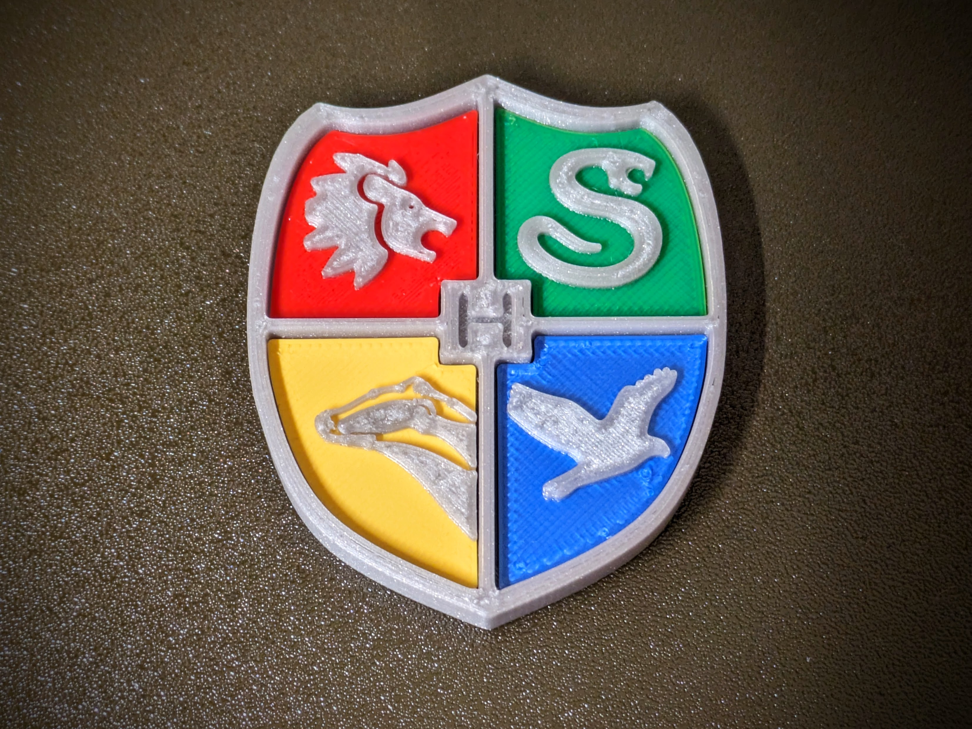 Hogwarts Crest (Harry Potter) - No MMU