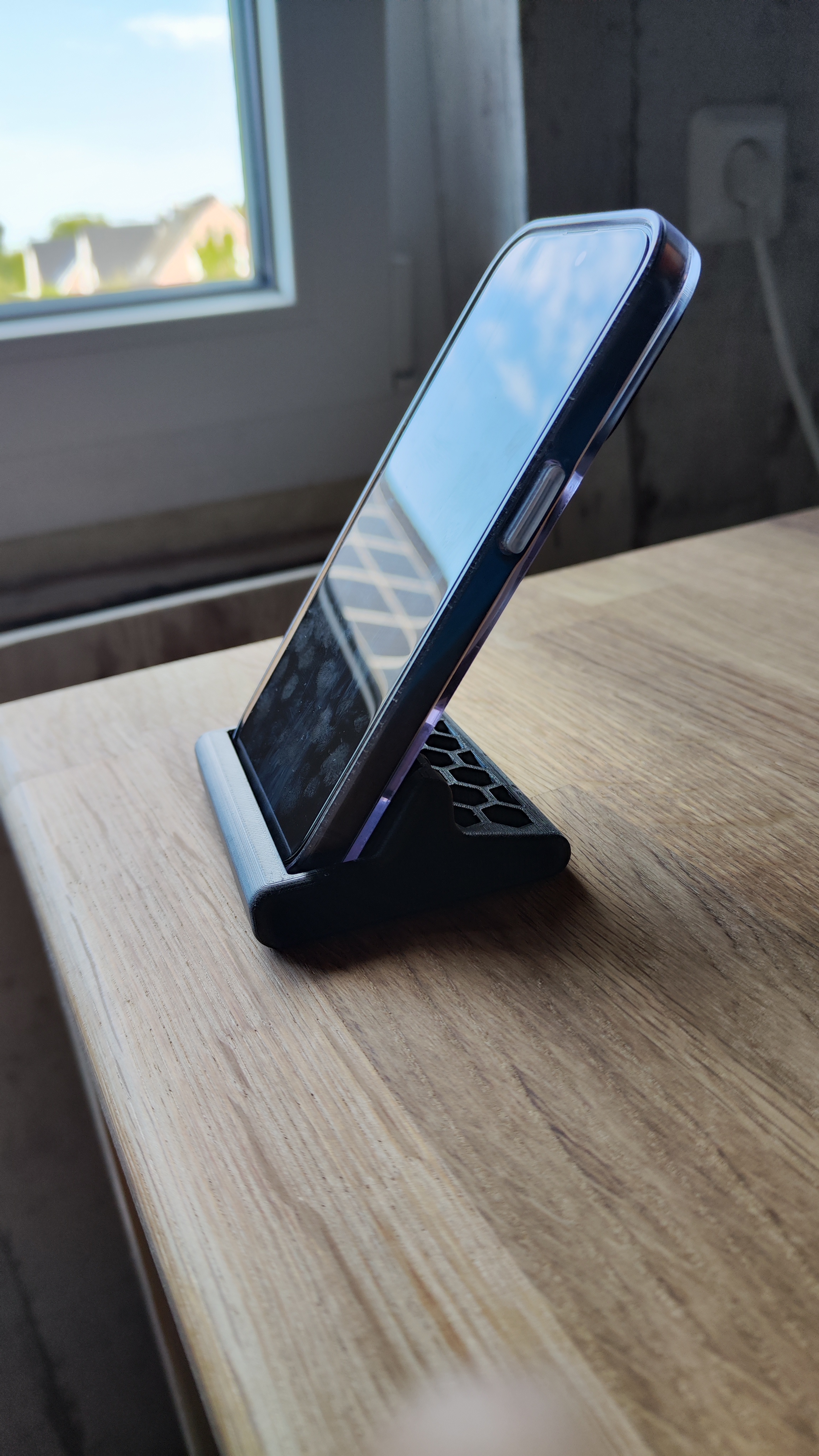 Handy Ständer (IPhone15Pro)
