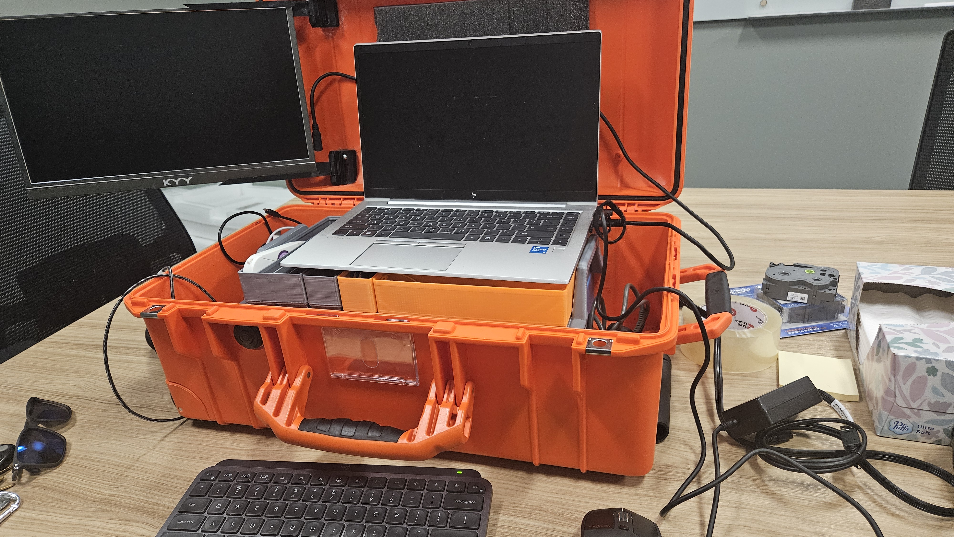 pelican air portable screen hinge mount