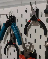 Skadis plier holder