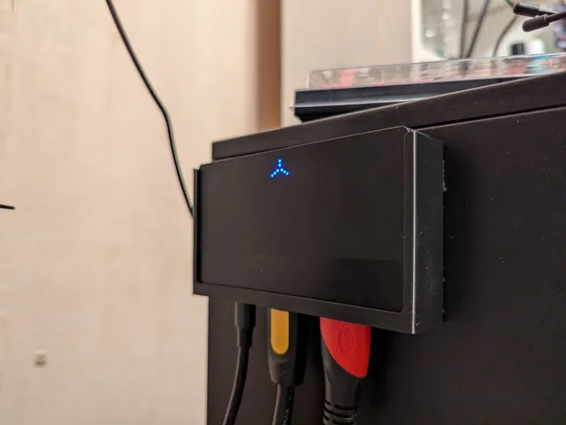 UGREEN CM630 Capture card holder